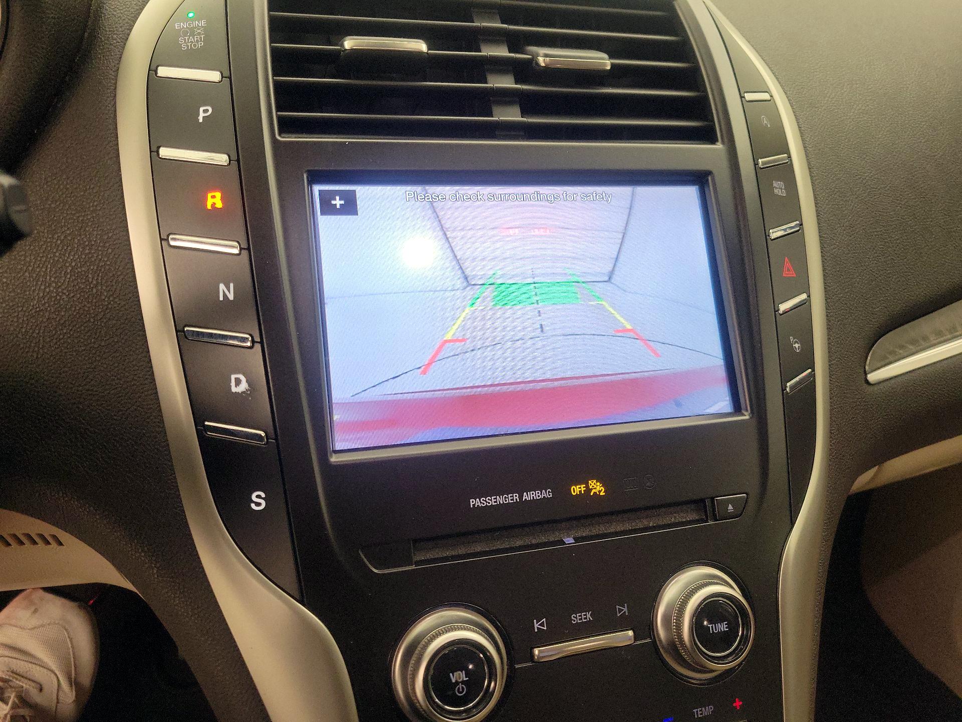 Thumbnail: 2019 Lincoln MKC - 14