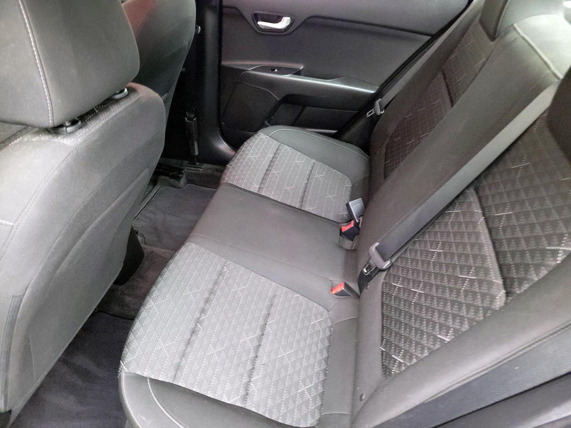 Thumbnail: 2020 Kia Rio - 19