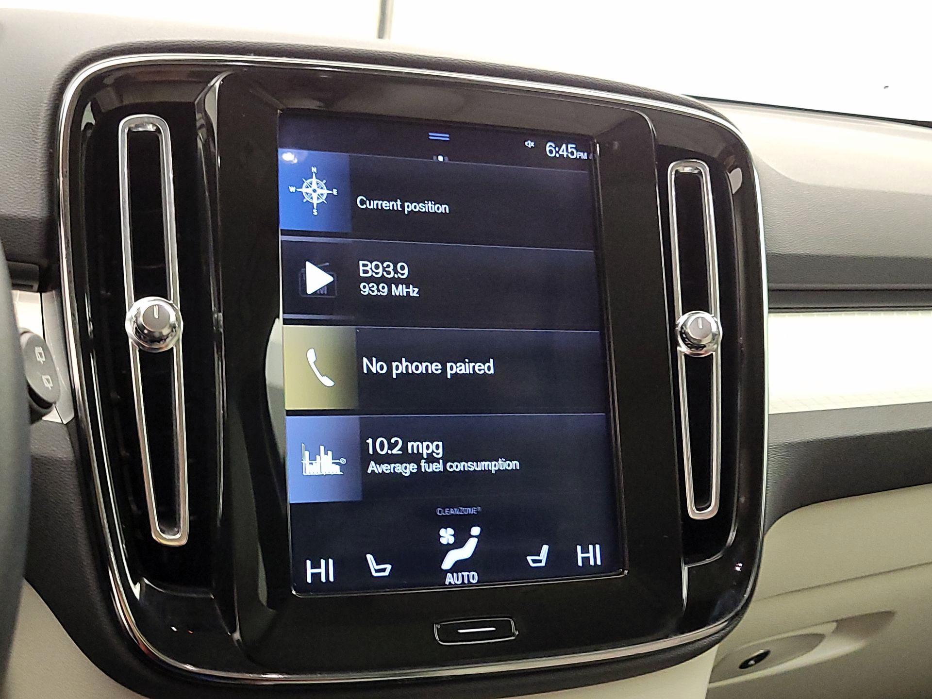 Thumbnail: 2019 Volvo XC40 - 15