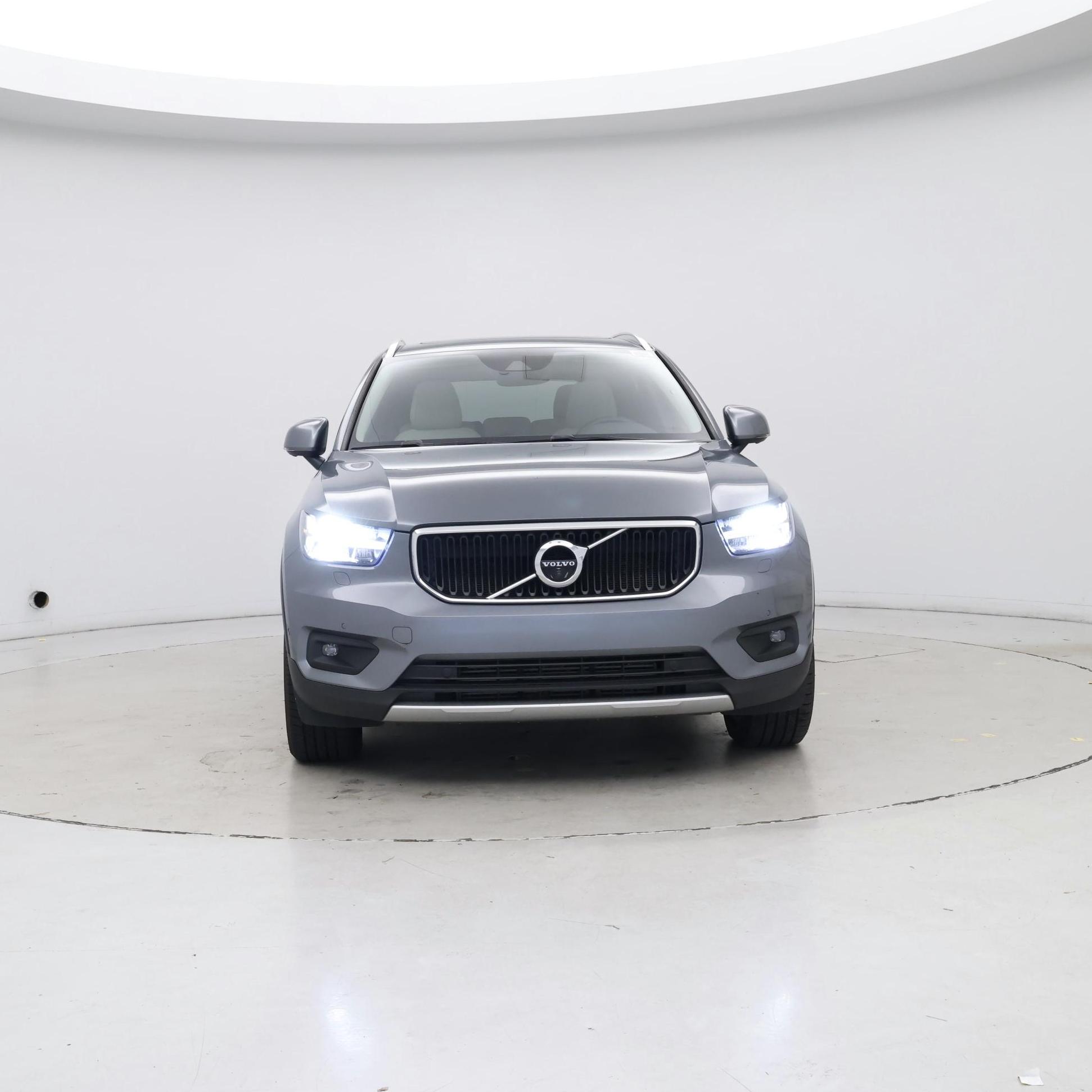 Thumbnail: 2019 Volvo XC40 - 5