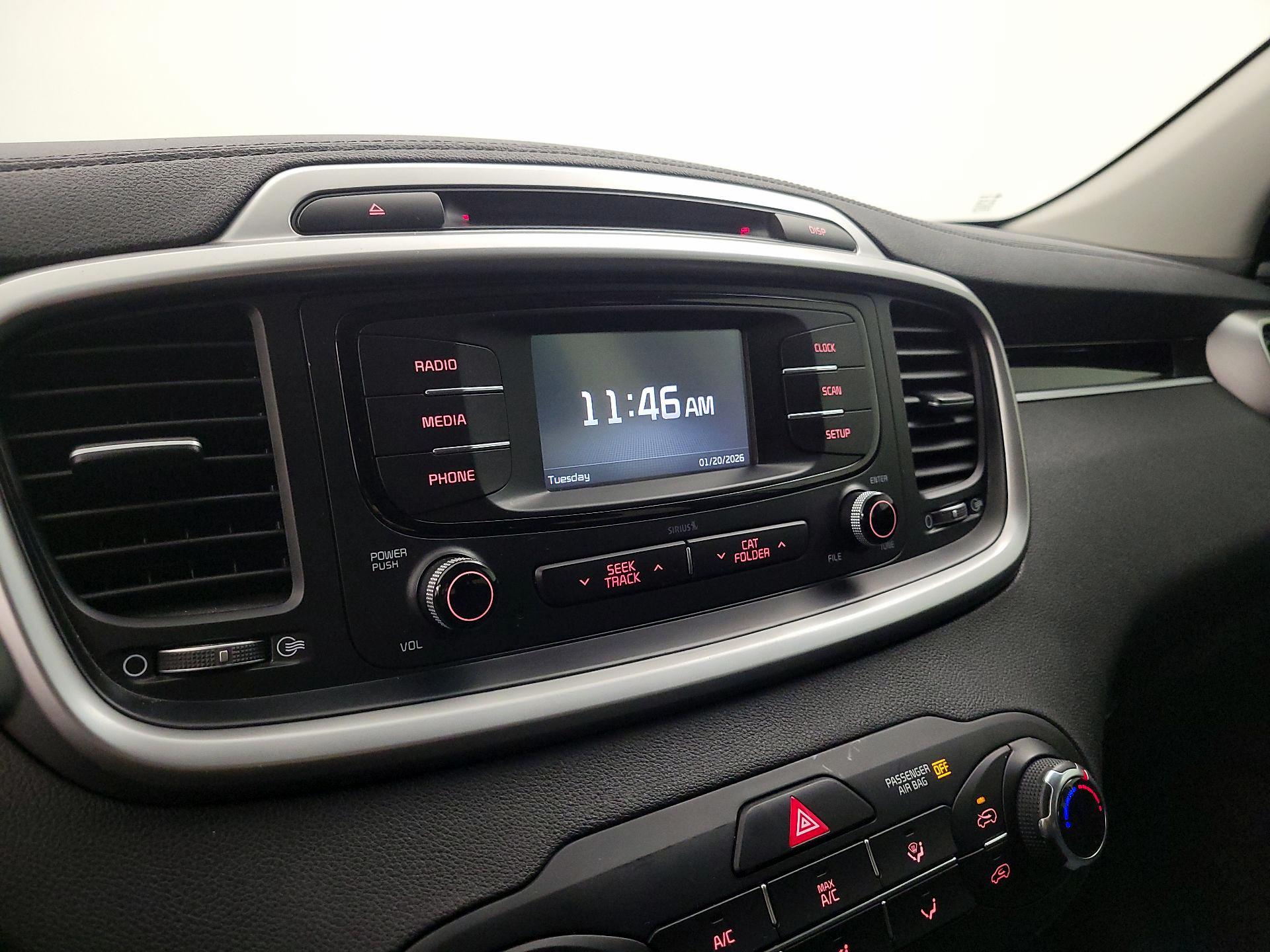 Thumbnail: 2017 Kia Sorento - 15