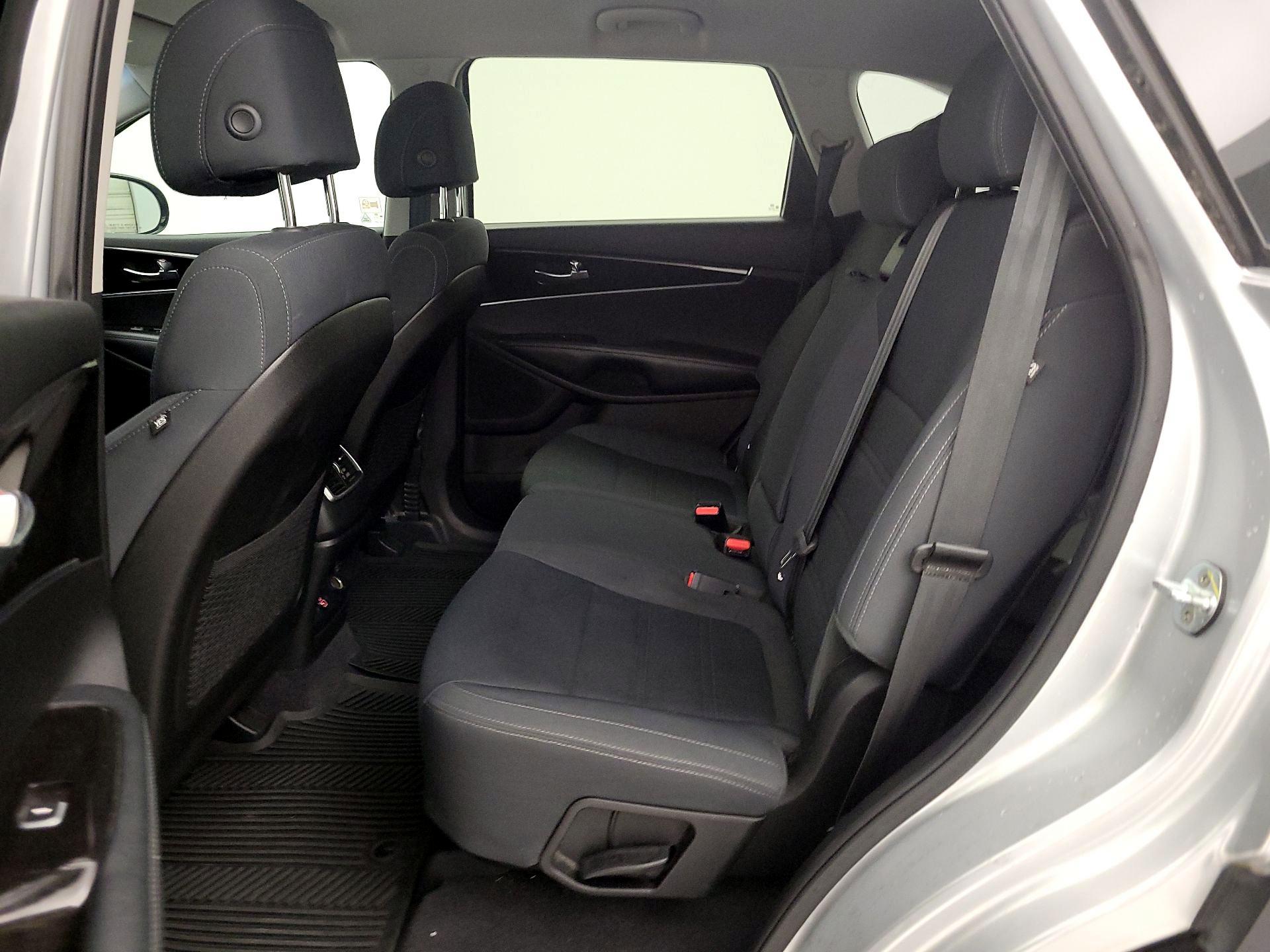 Thumbnail: 2017 Kia Sorento - 19