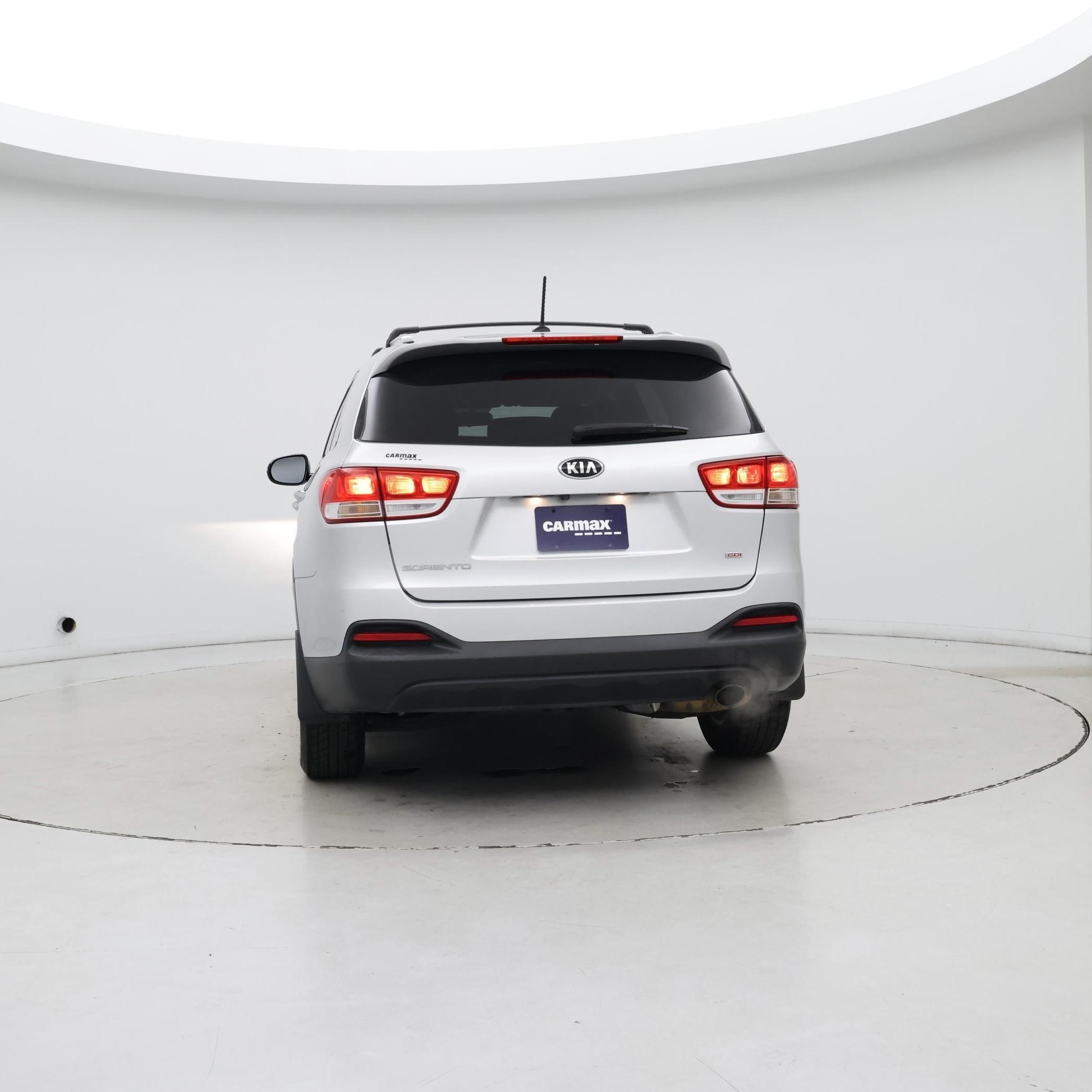 Thumbnail: 2017 Kia Sorento - 6