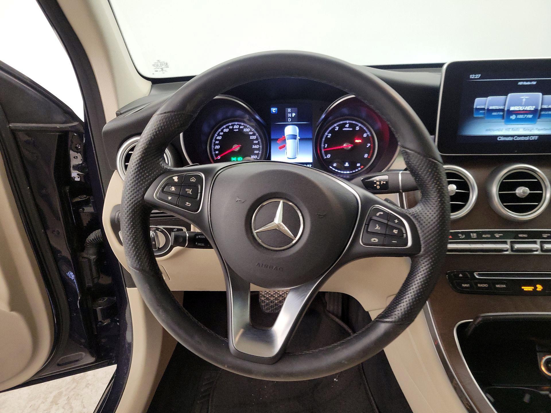 Thumbnail: 2019 Mercedes-Benz GLC - 10