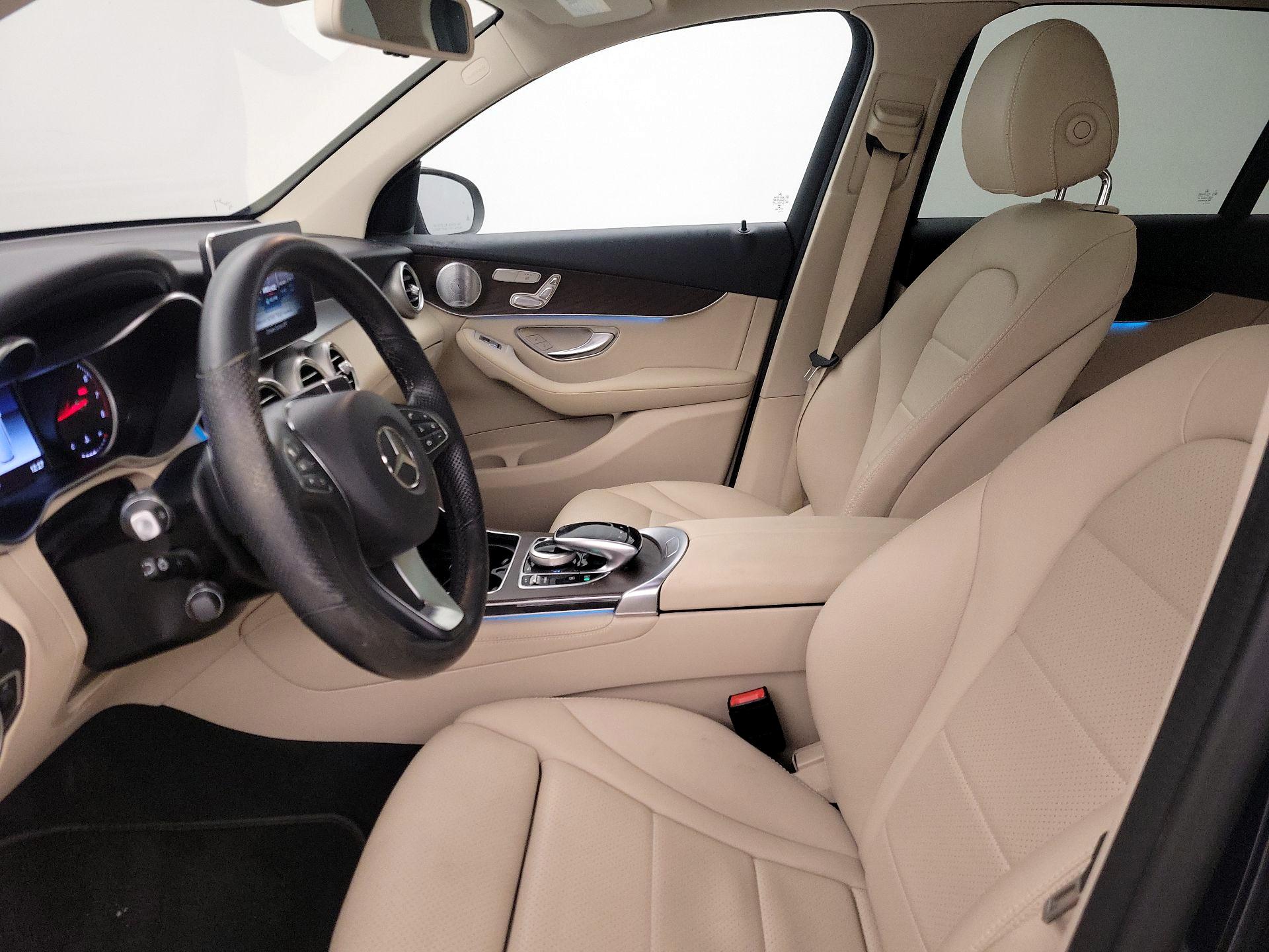 Thumbnail: 2019 Mercedes-Benz GLC - 11