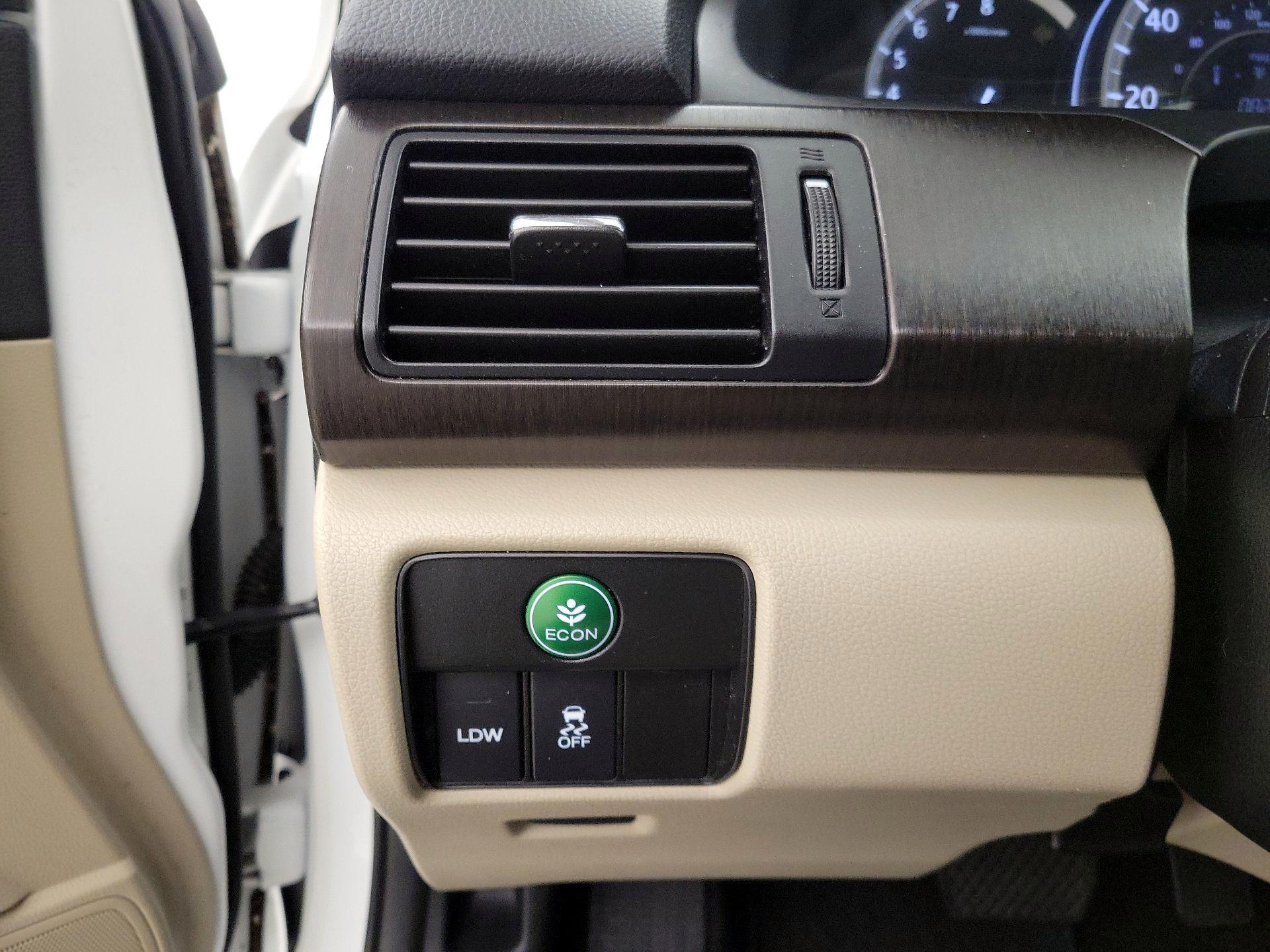 Thumbnail: 2014 Honda Accord - 13