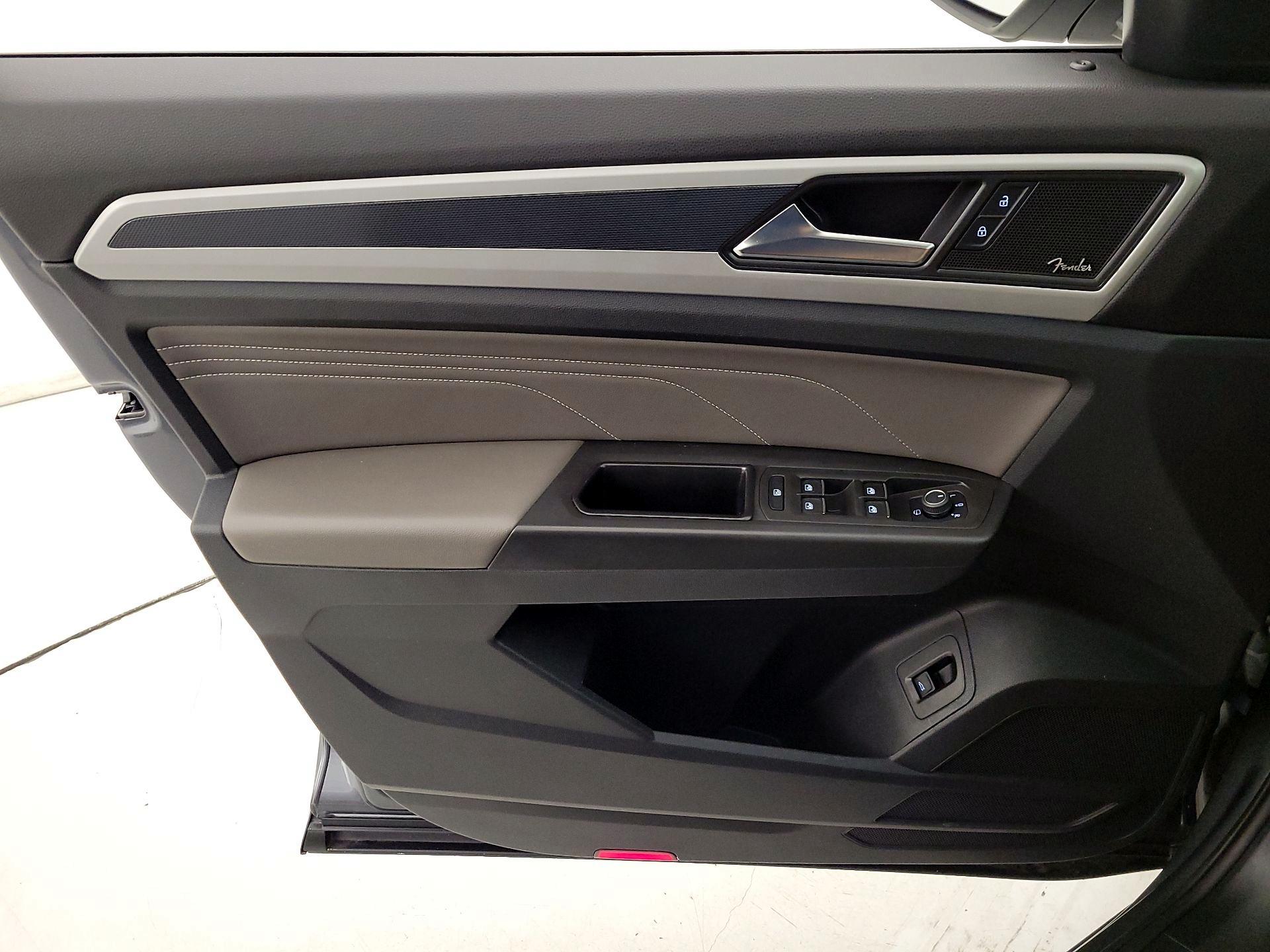 Thumbnail: 2022 Volkswagen Atlas - 12