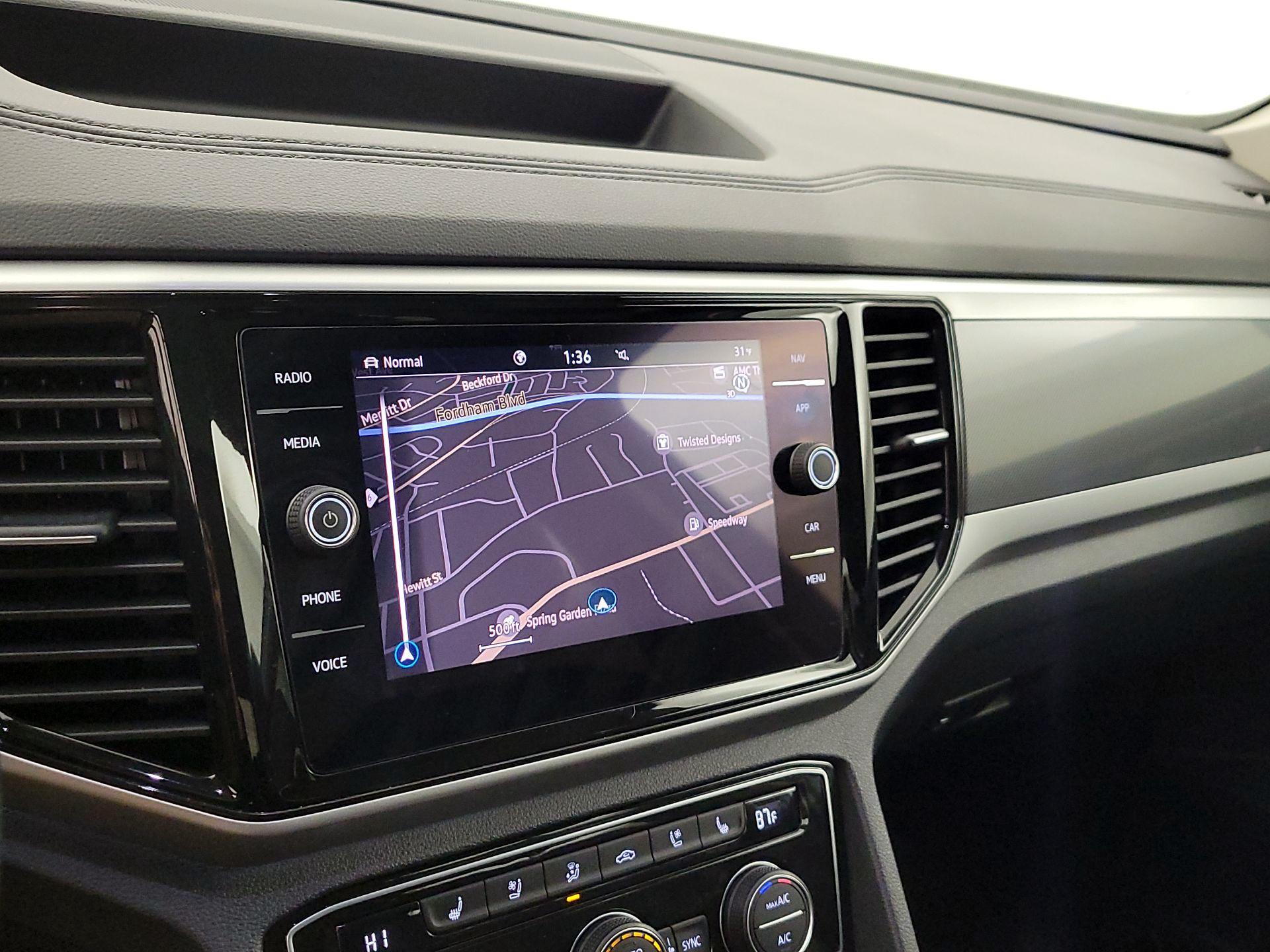 Thumbnail: 2022 Volkswagen Atlas - 14