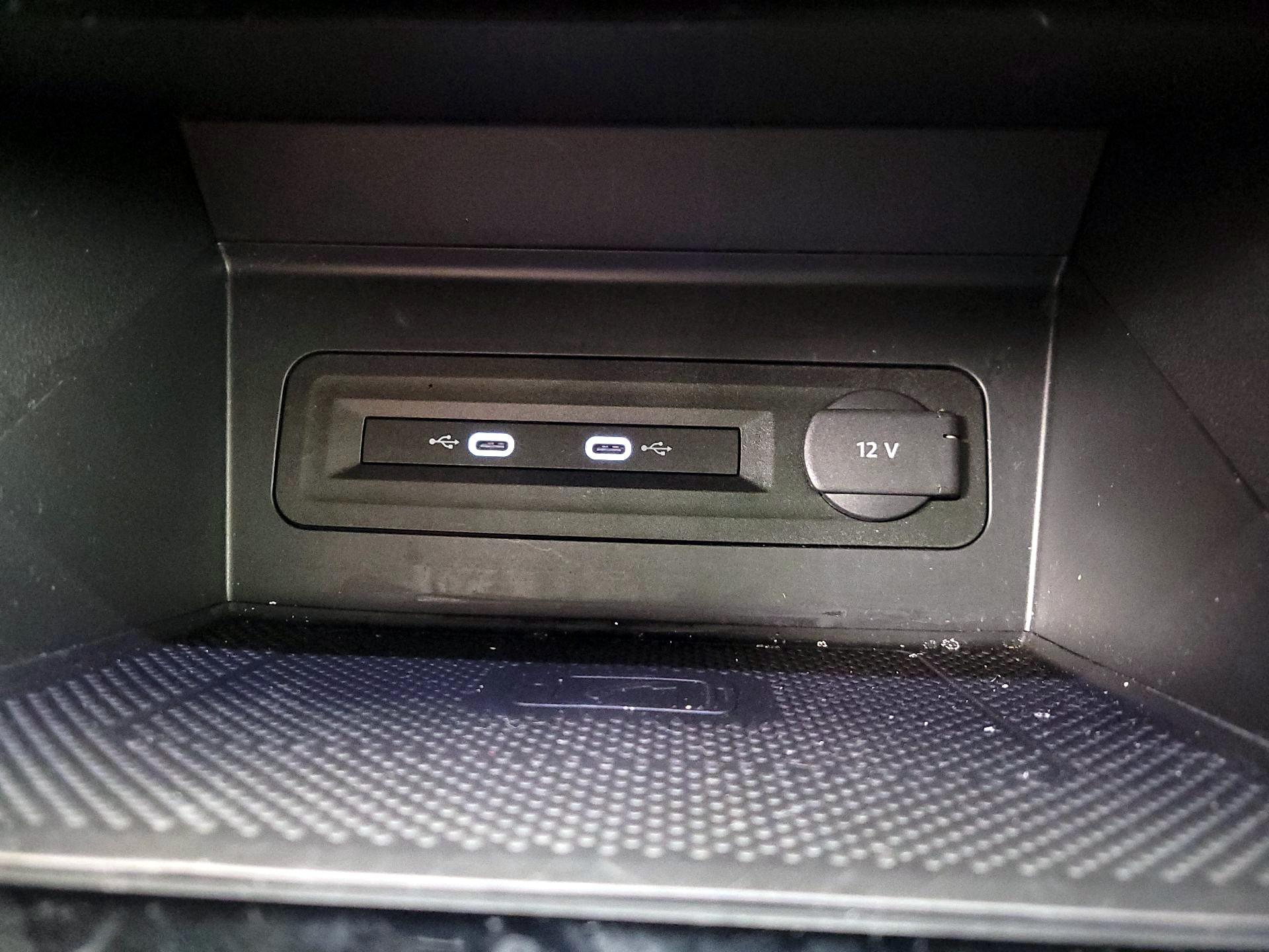 Thumbnail: 2022 Volkswagen Atlas - 19