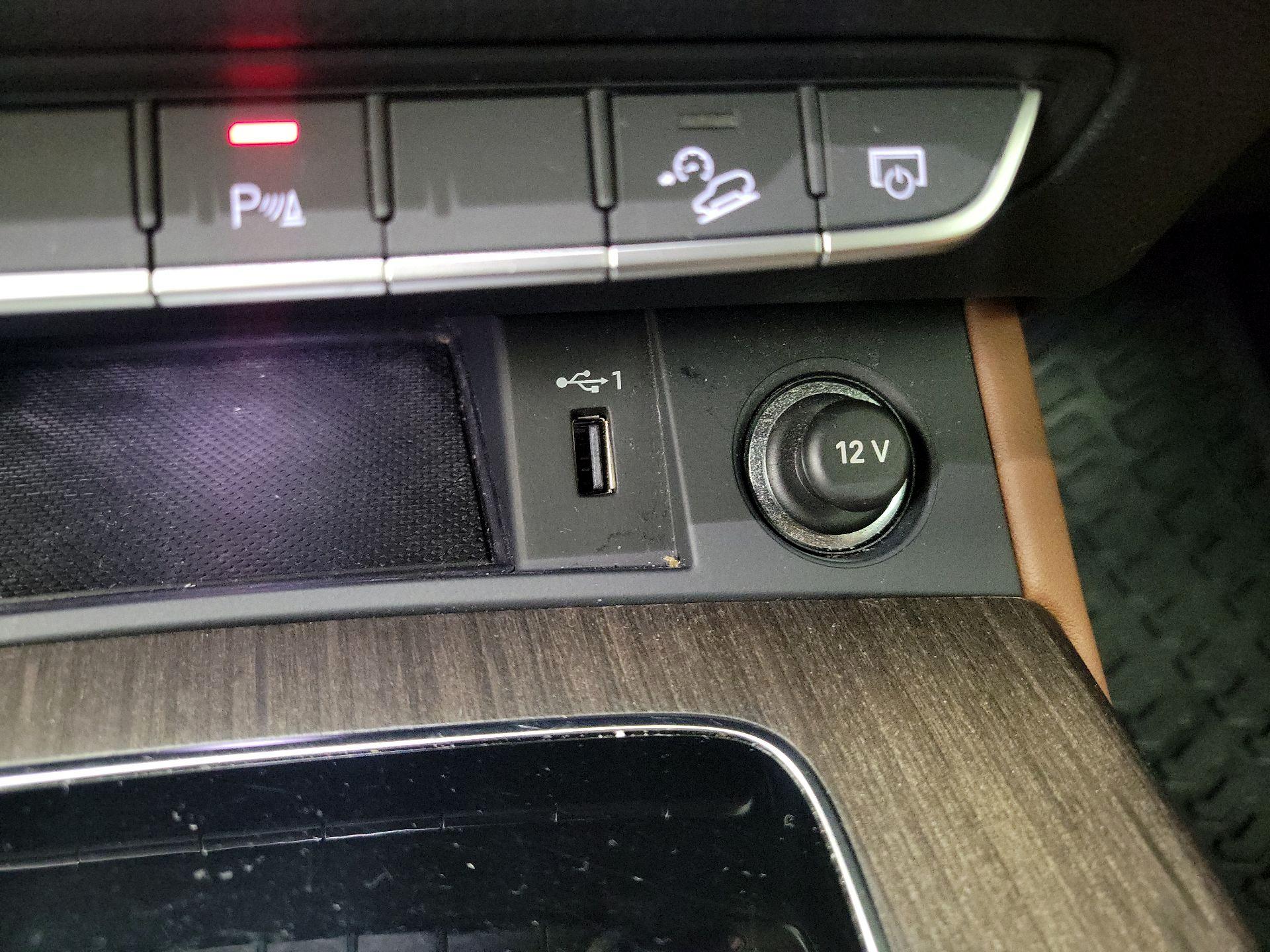 Thumbnail: 2023 Audi Q5 - 18