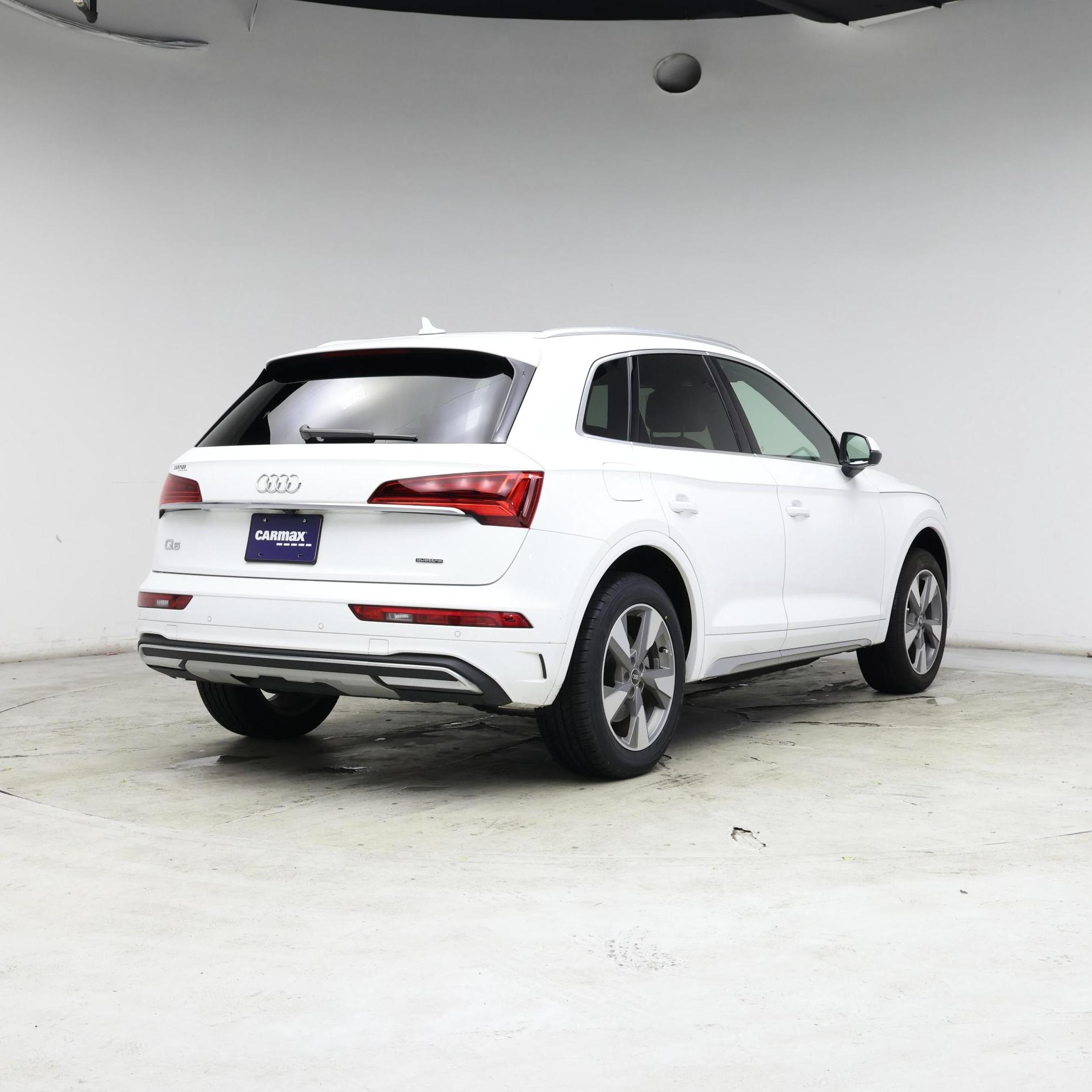 Thumbnail: 2023 Audi Q5 - 8