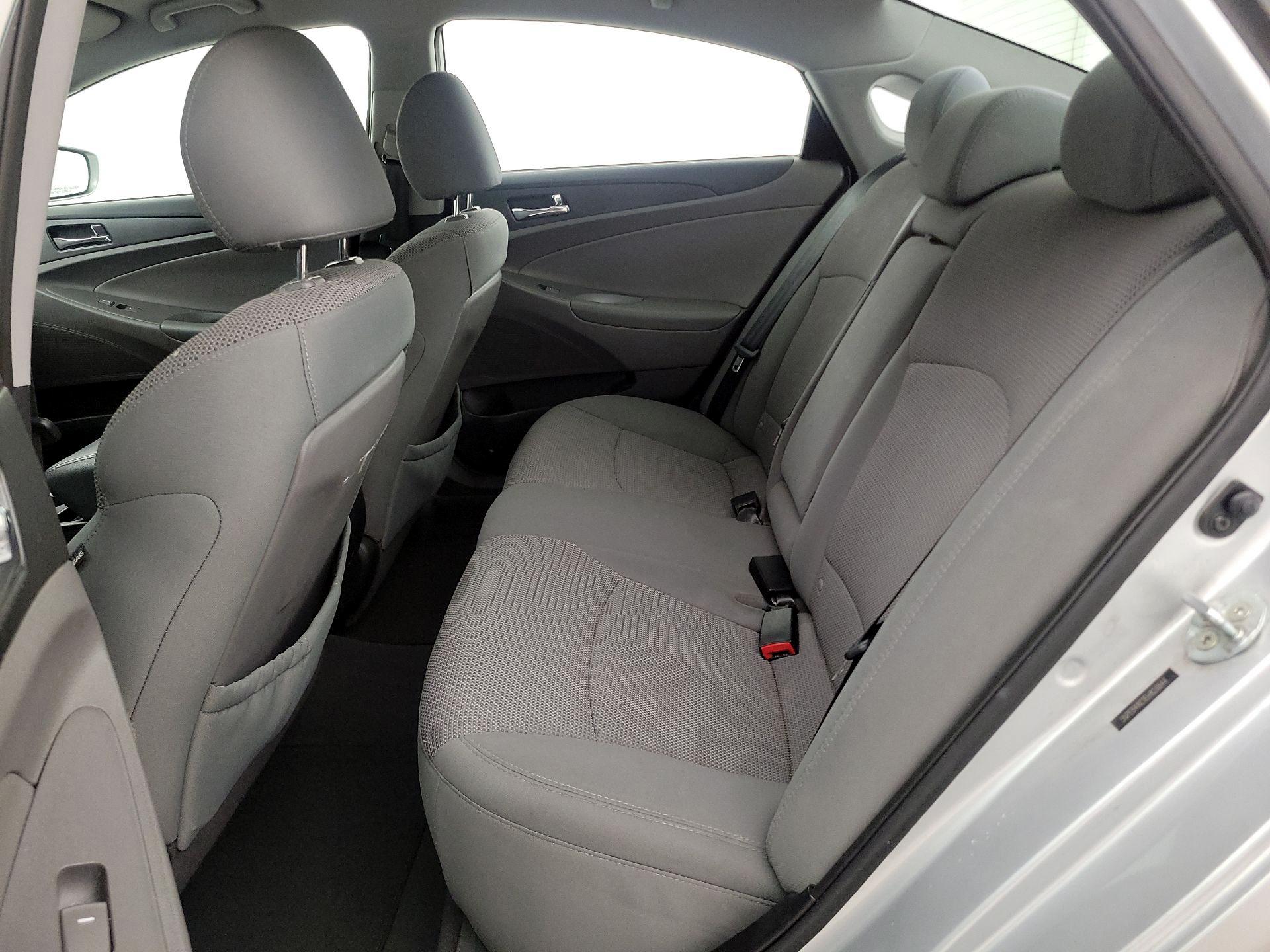 Thumbnail: 2014 Hyundai Sonata - 19