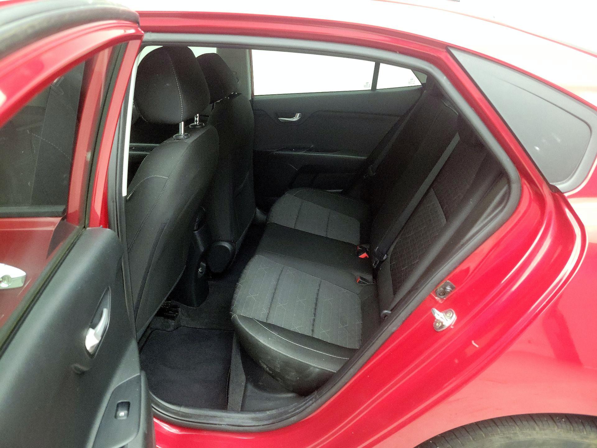 Thumbnail: 2021 Kia Rio - 19