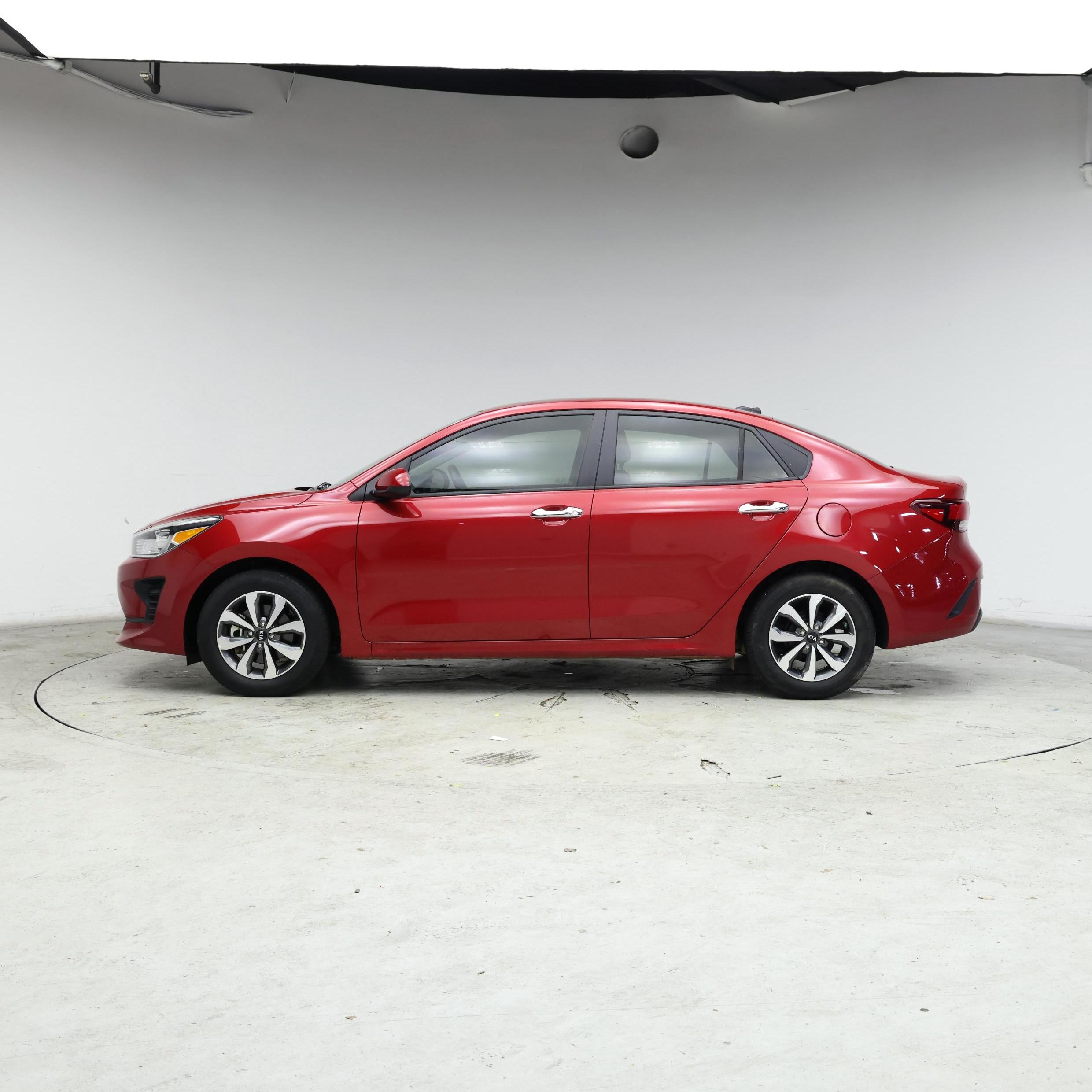 Thumbnail: 2021 Kia Rio - 3