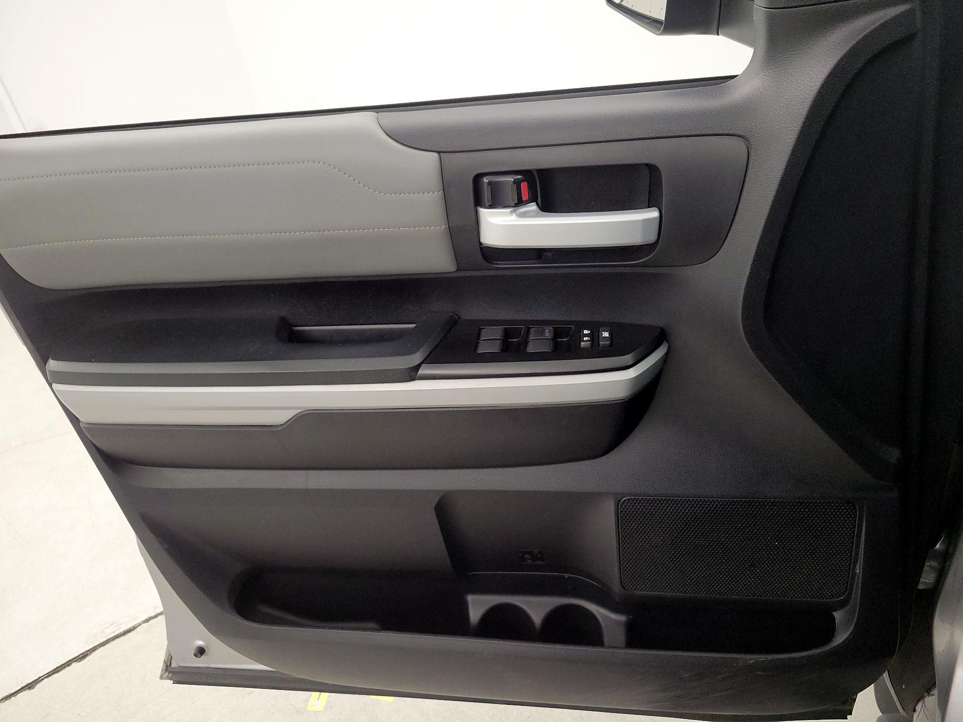 Thumbnail: 2020 Toyota Tundra - 12