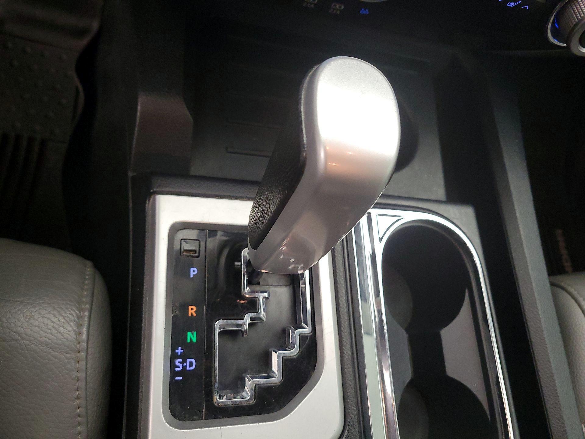 Thumbnail: 2020 Toyota Tundra - 18