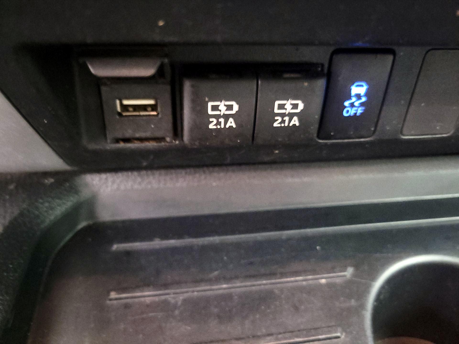 Thumbnail: 2020 Toyota Tundra - 19