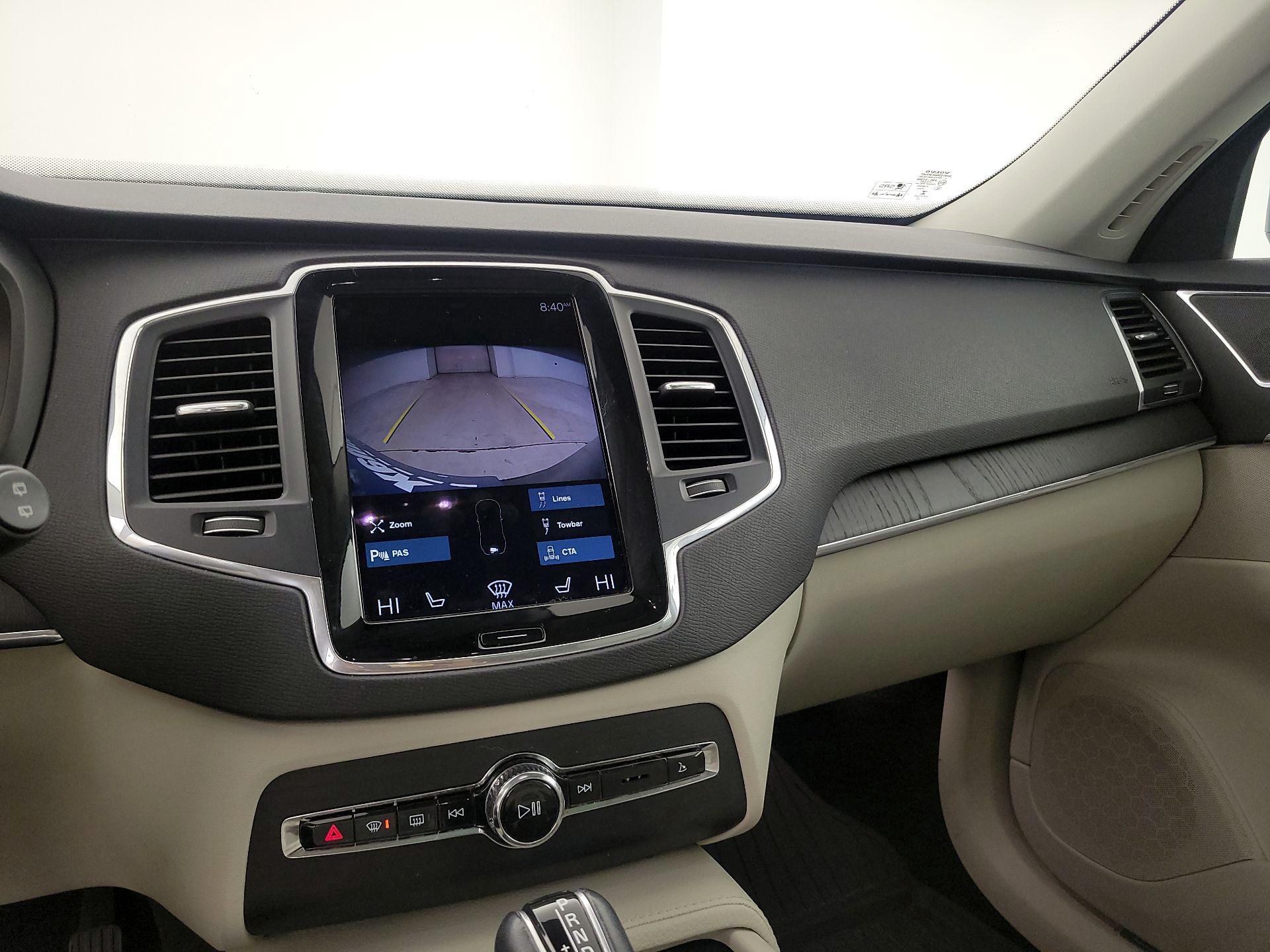 Thumbnail: 2020 Volvo XC90 - 15