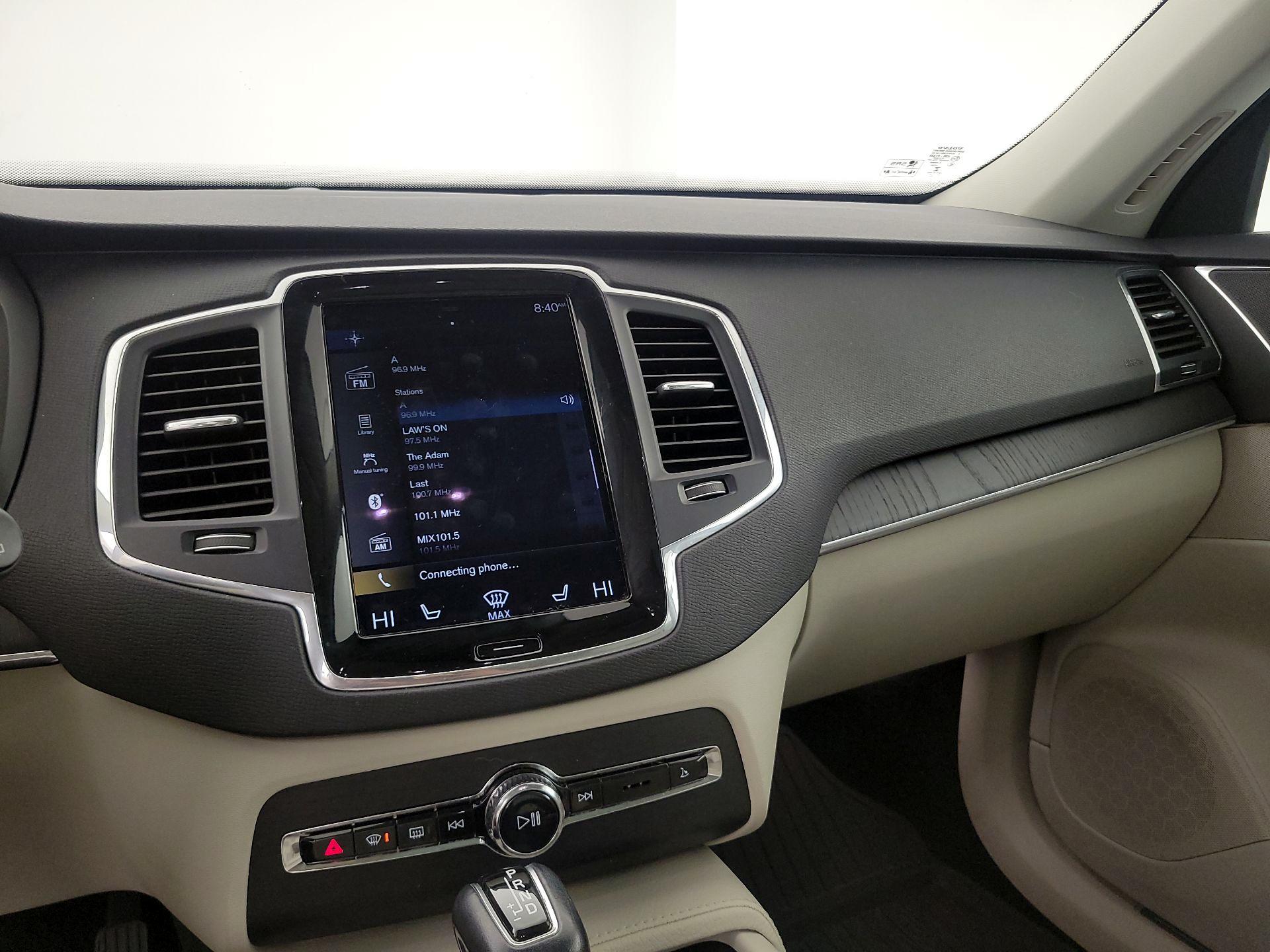 Thumbnail: 2020 Volvo XC90 - 16