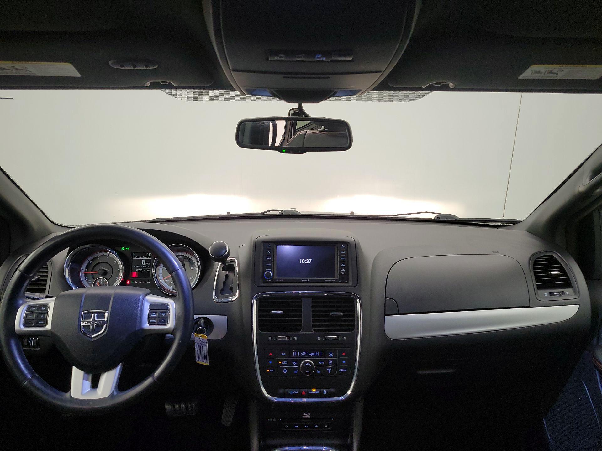 Thumbnail: 2016 Dodge Grand Caravan - 9