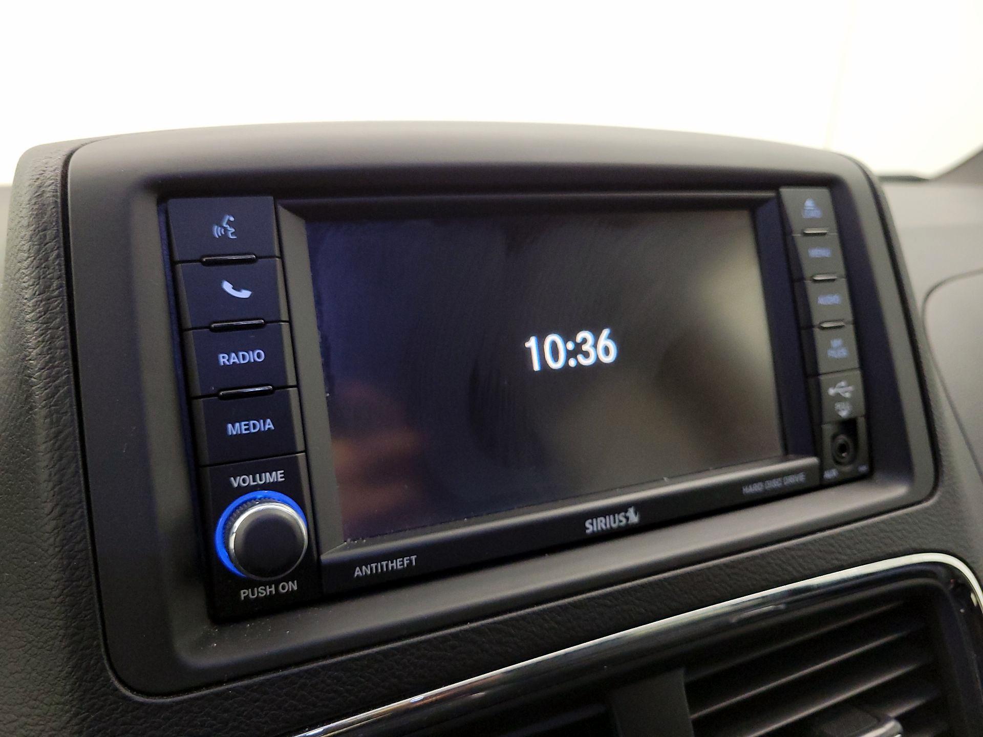 Thumbnail: 2016 Dodge Grand Caravan - 15