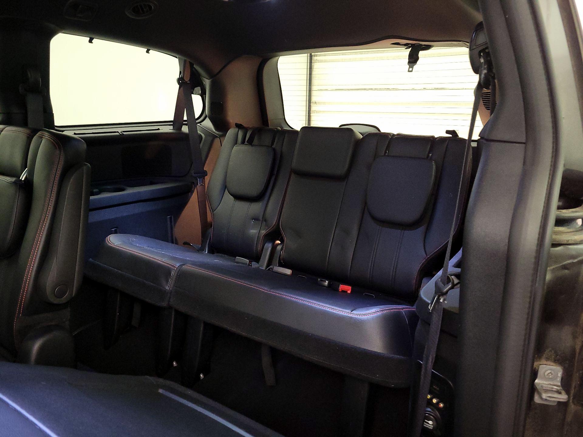 Thumbnail: 2016 Dodge Grand Caravan - 20