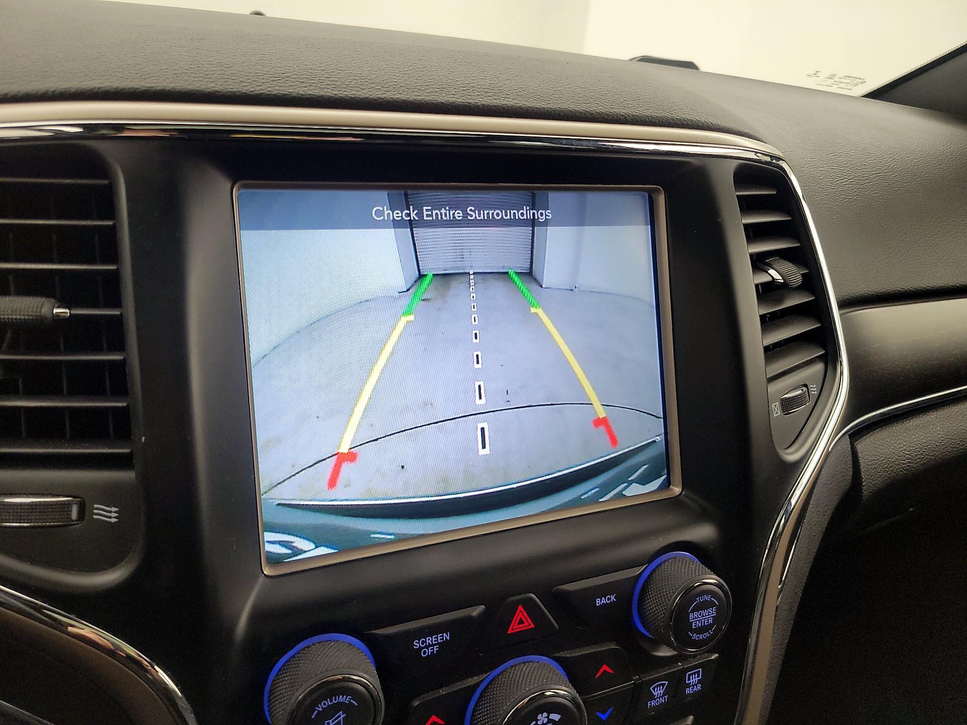 Thumbnail: 2015 Jeep Grand Cherokee - 15