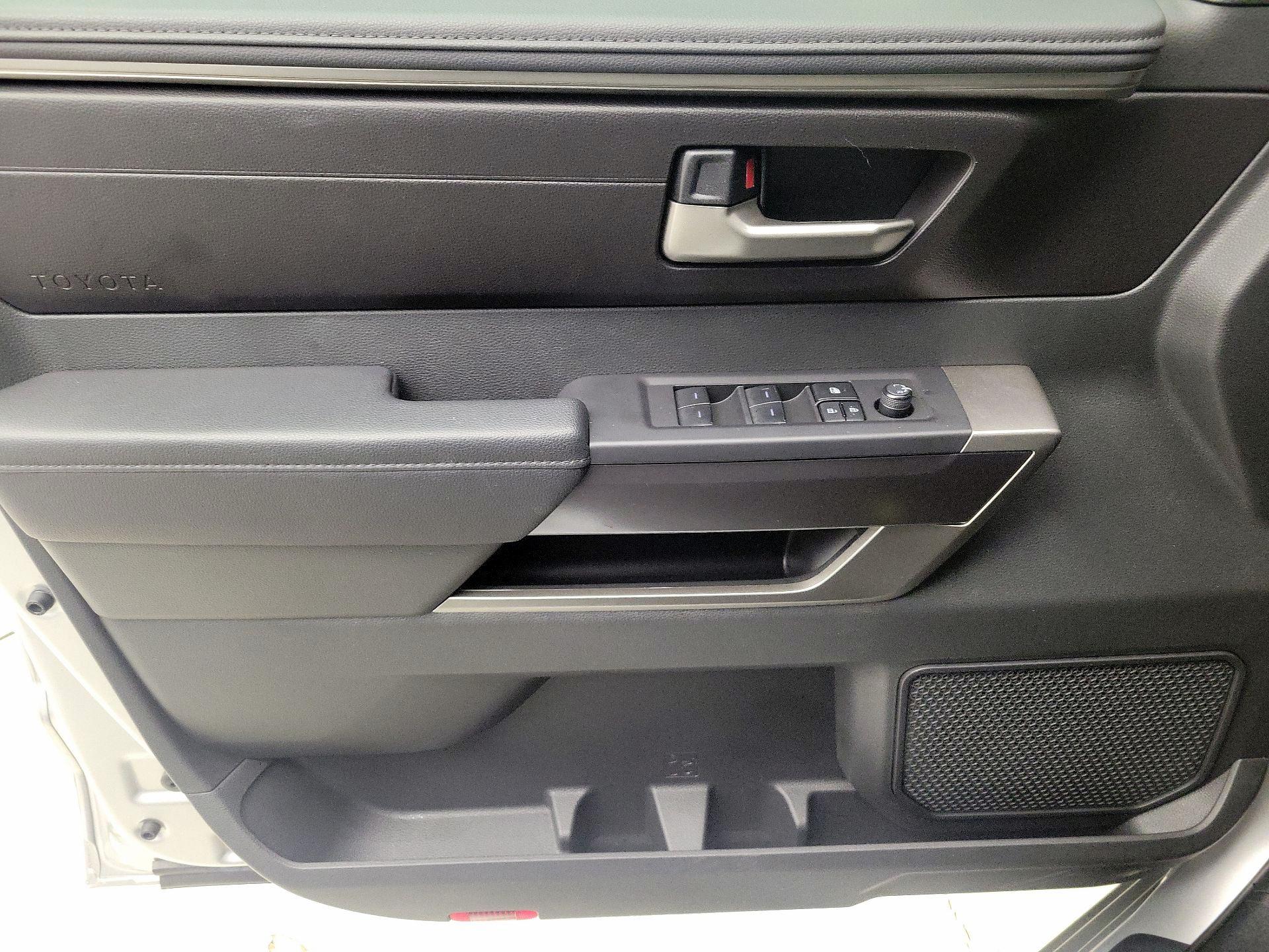 Thumbnail: 2025 Toyota Tundra - 12