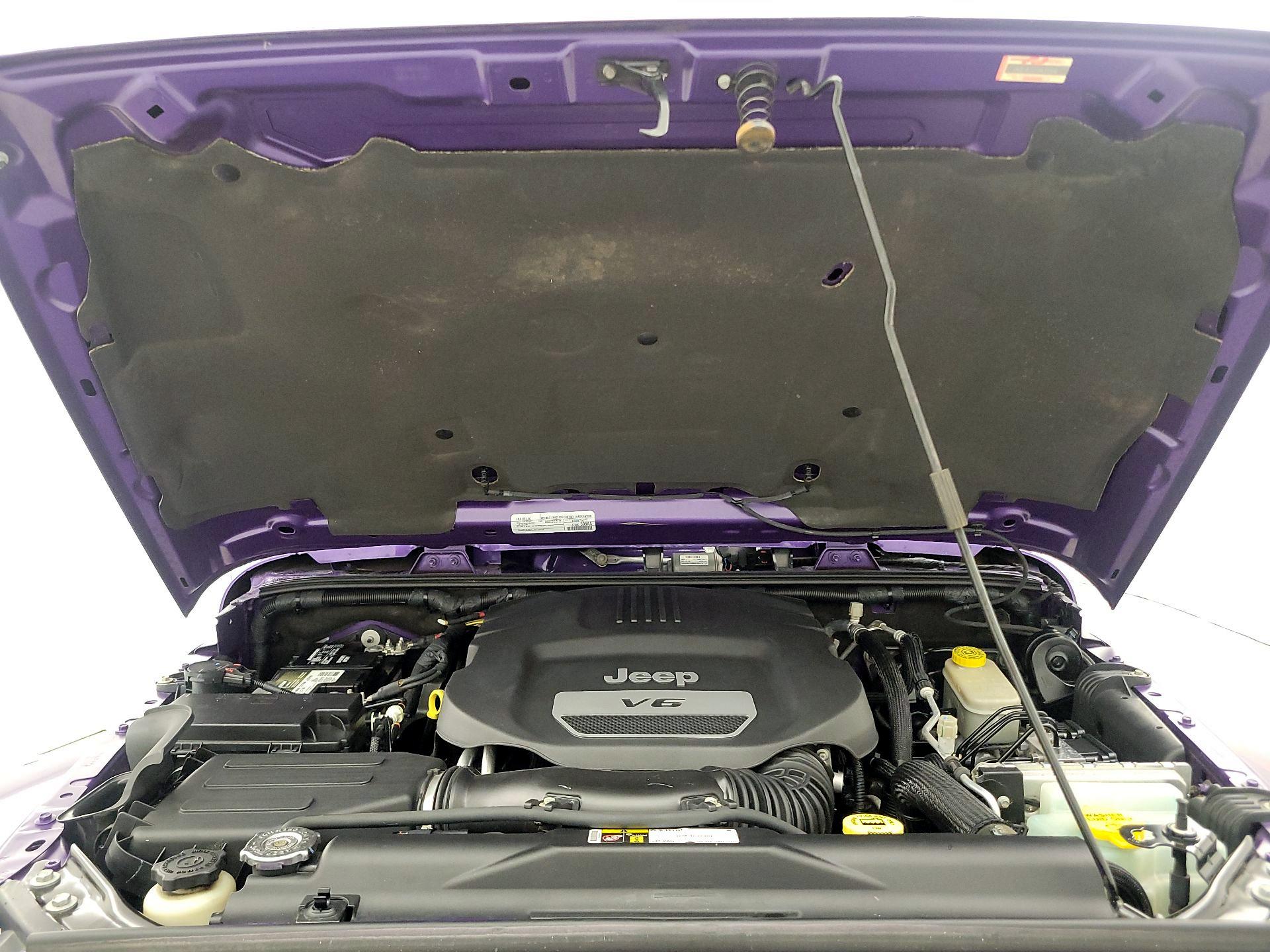 Thumbnail: 2016 Jeep Wrangler - 20