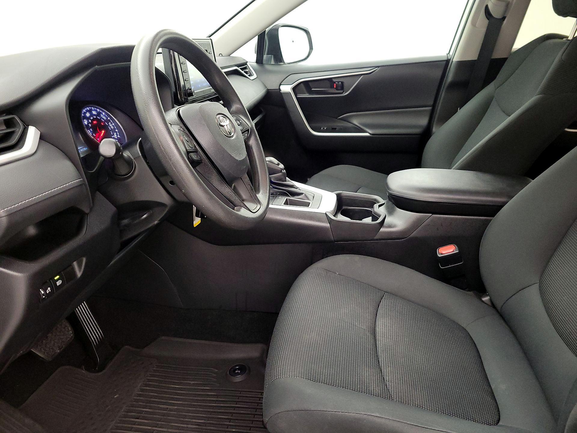 Thumbnail: 2021 Toyota RAV4 - 11