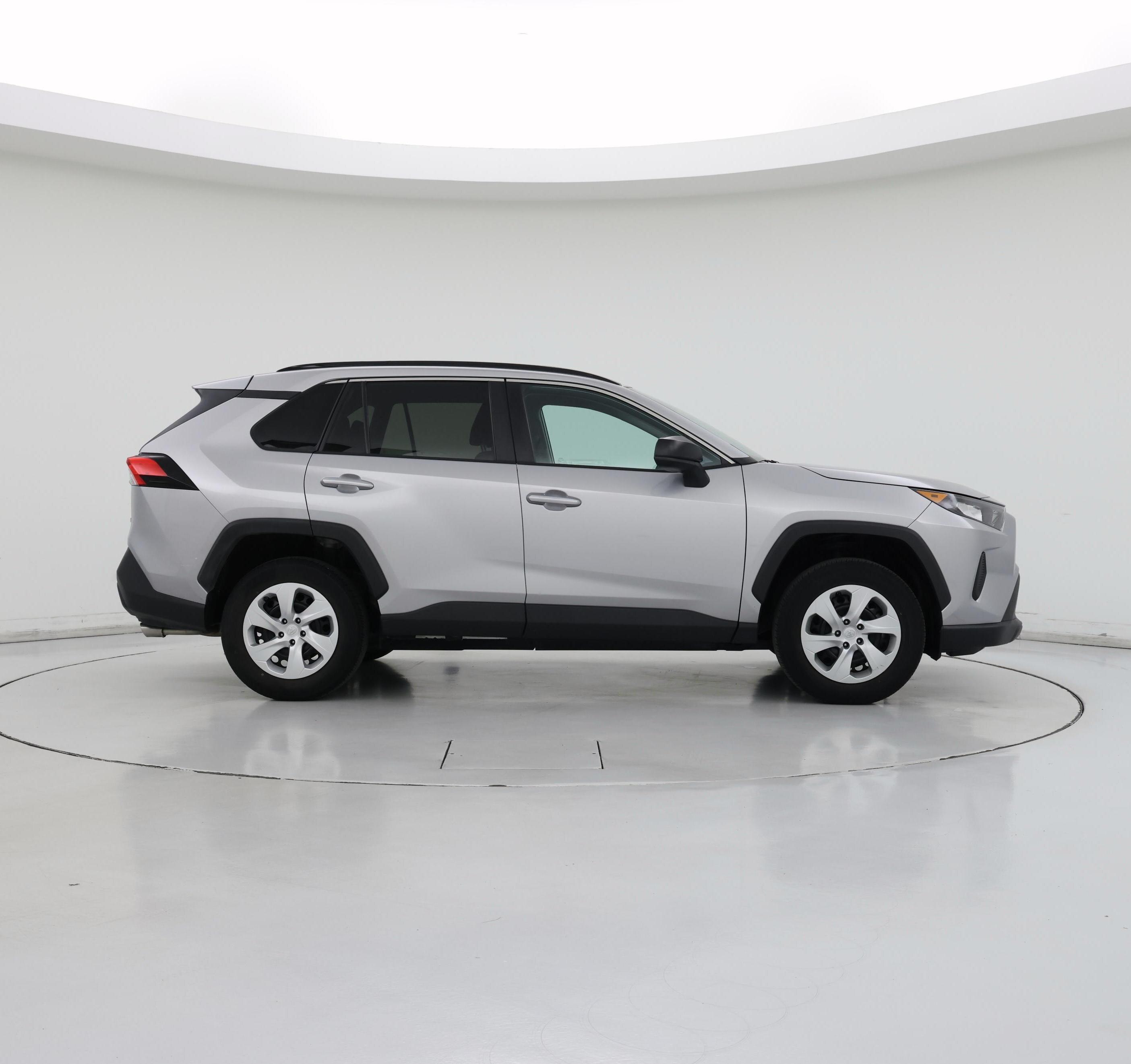 Thumbnail: 2021 Toyota RAV4 - 7