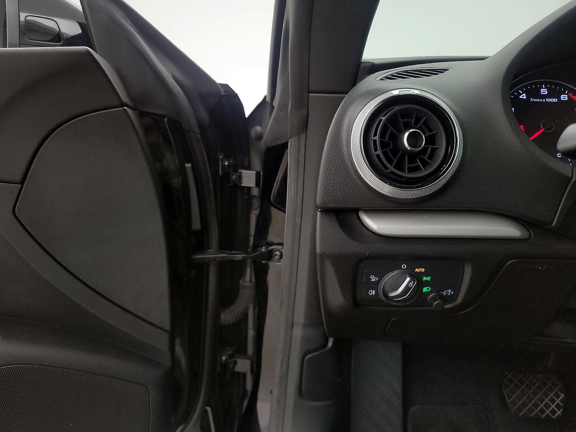 Thumbnail: 2019 Audi A3 - 13