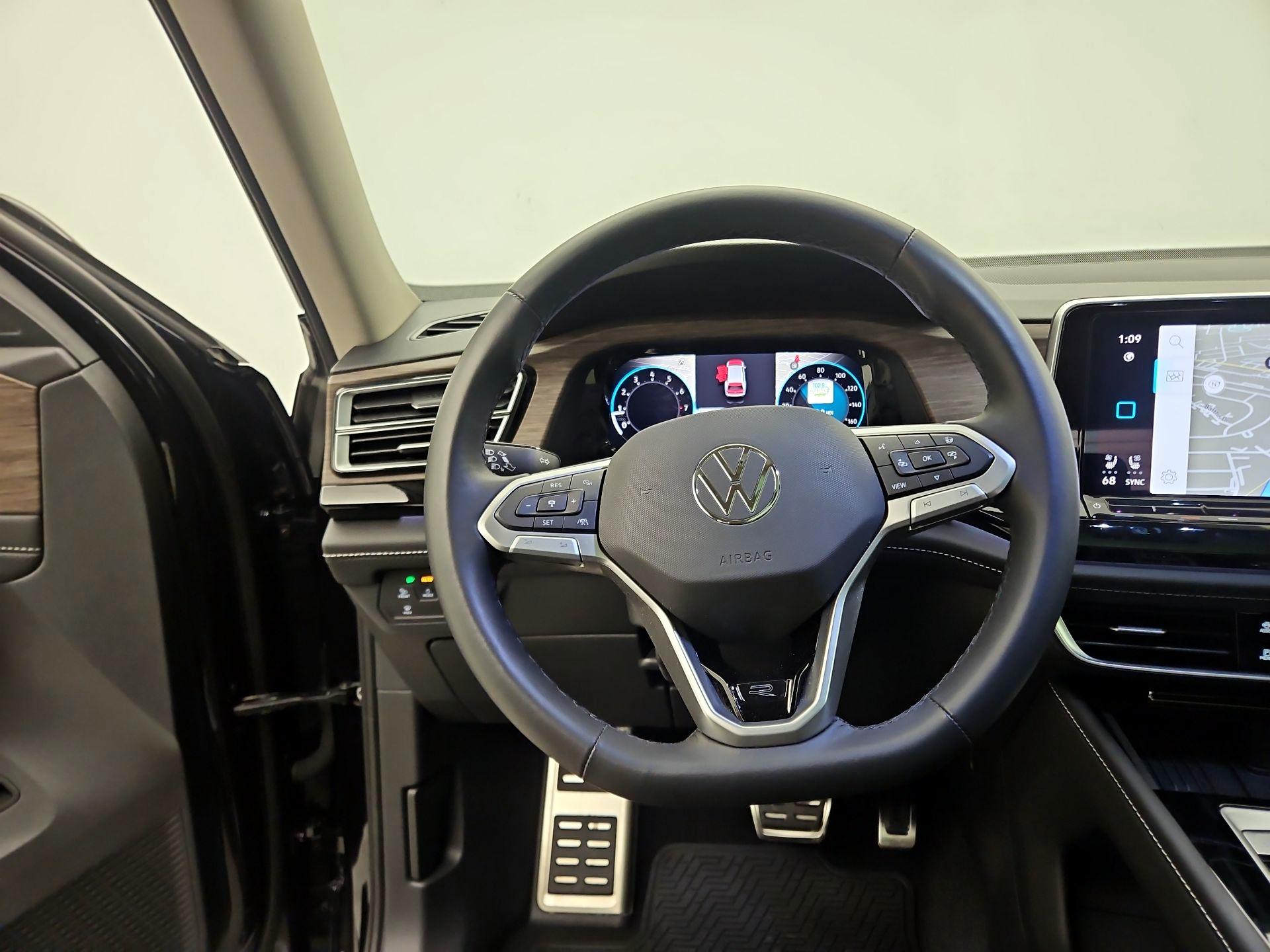 Thumbnail: 2025 Volkswagen Atlas - 10