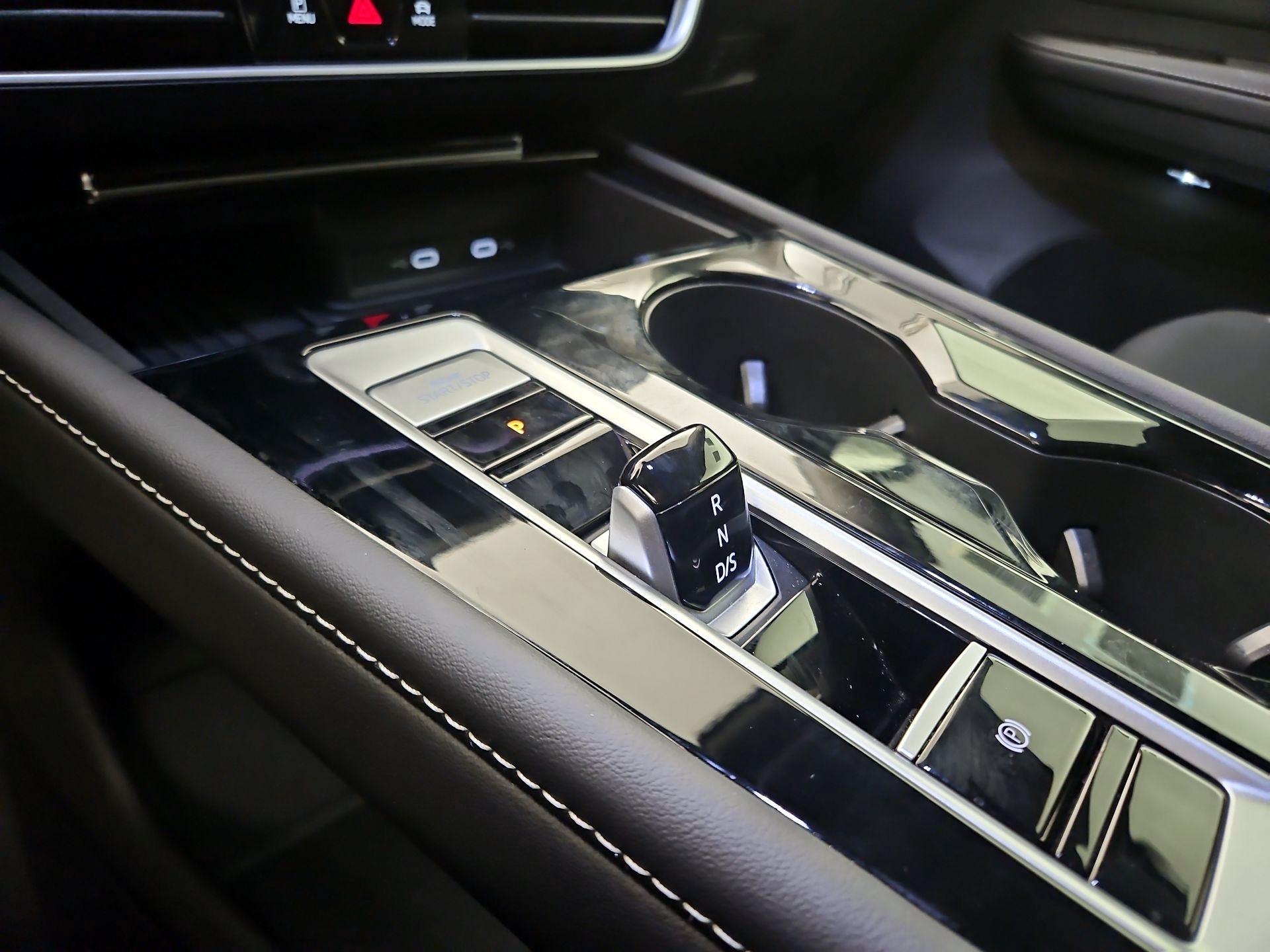 Thumbnail: 2025 Volkswagen Atlas - 18