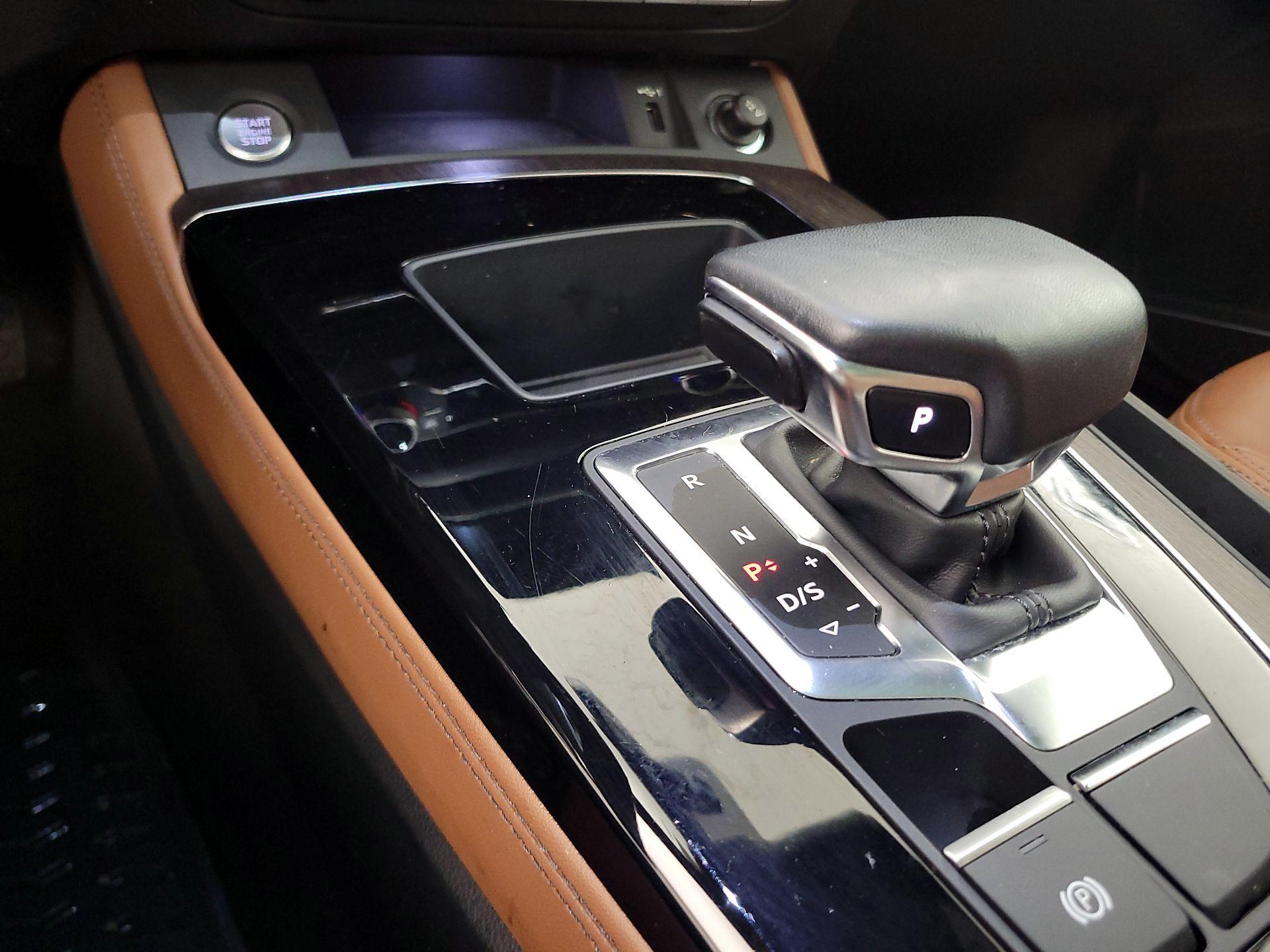 Thumbnail: 2022 Audi Q5 - 18