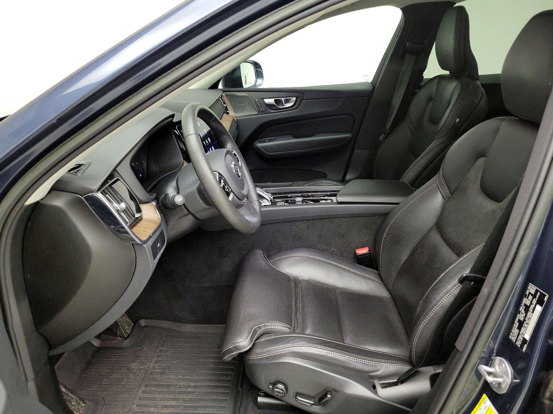 Thumbnail: 2023 Volvo XC60 - 11