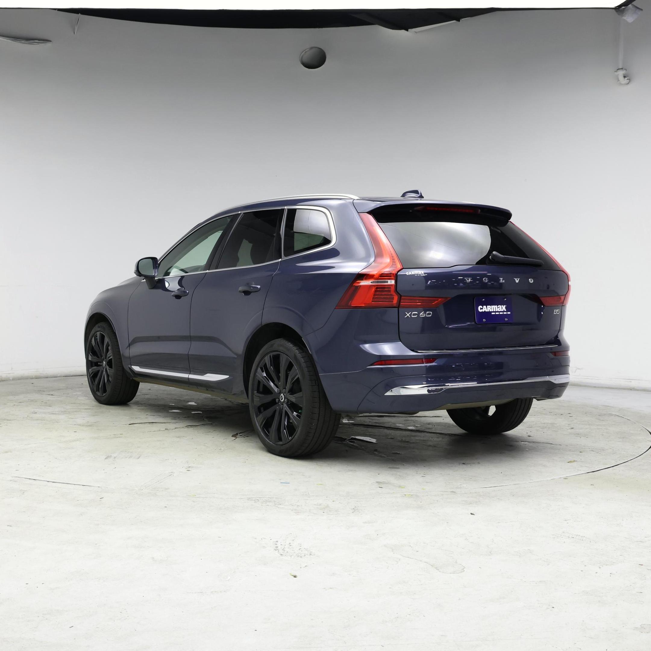 Thumbnail: 2023 Volvo XC60 - 2