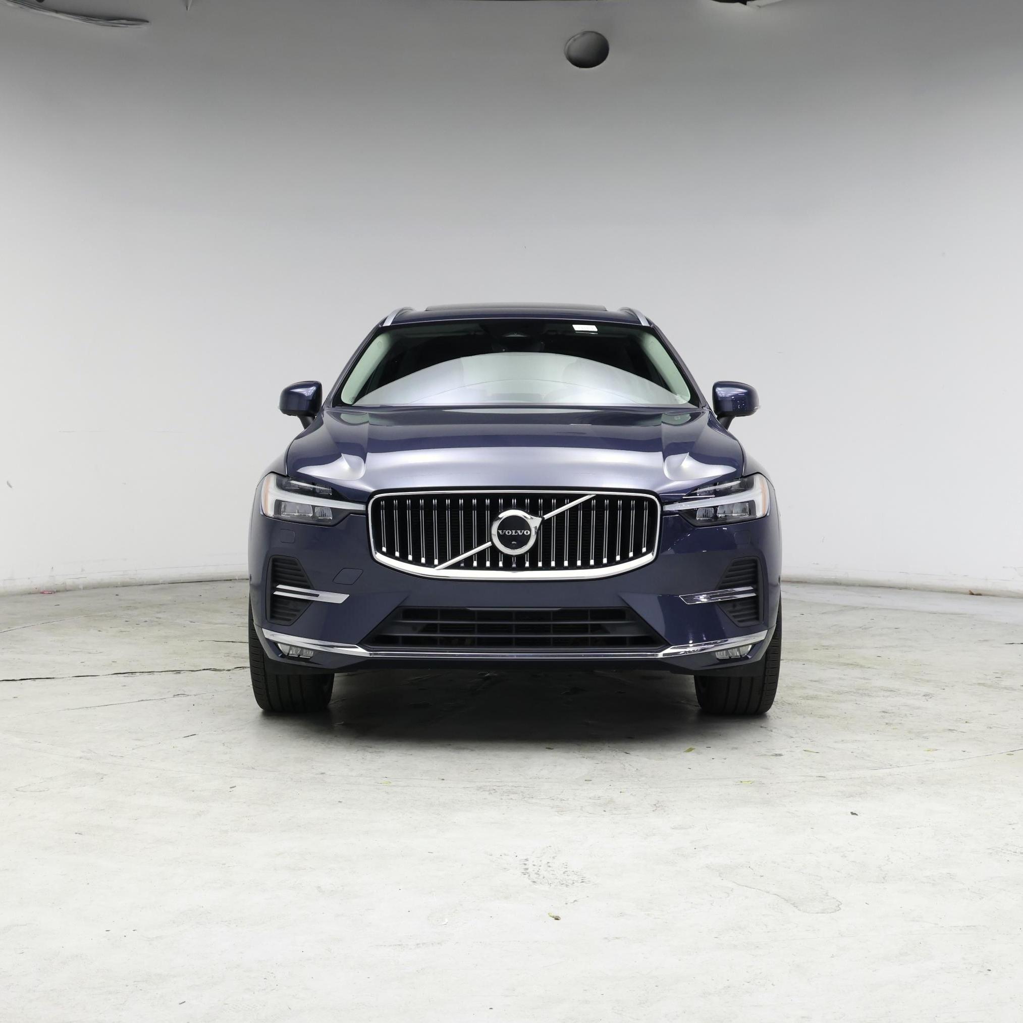 Thumbnail: 2023 Volvo XC60 - 5