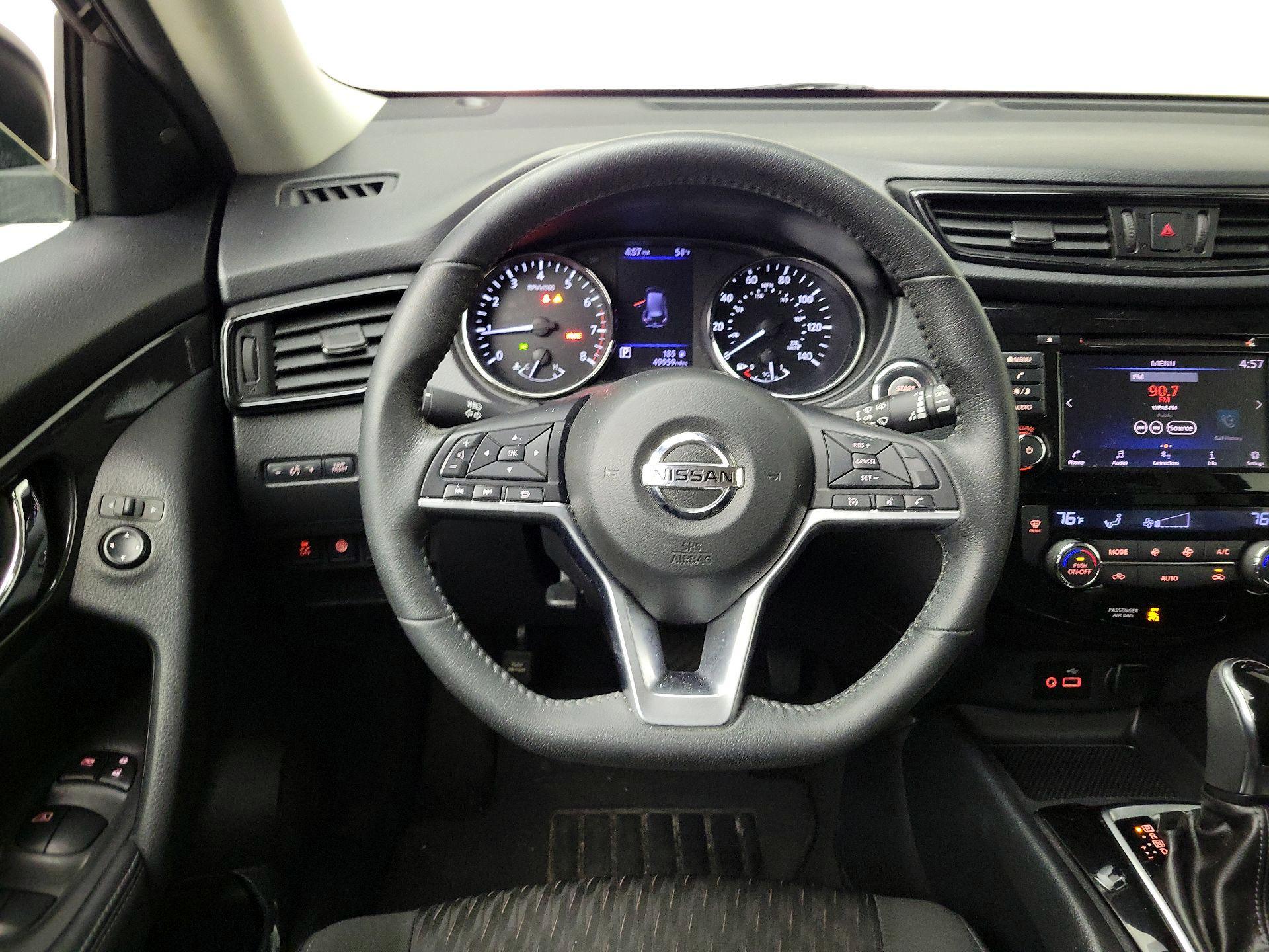 Thumbnail: 2020 Nissan Rogue - 10