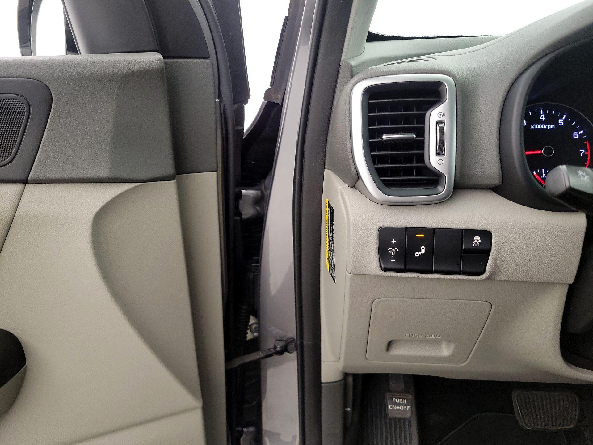 Thumbnail: 2017 Kia Sportage - 13