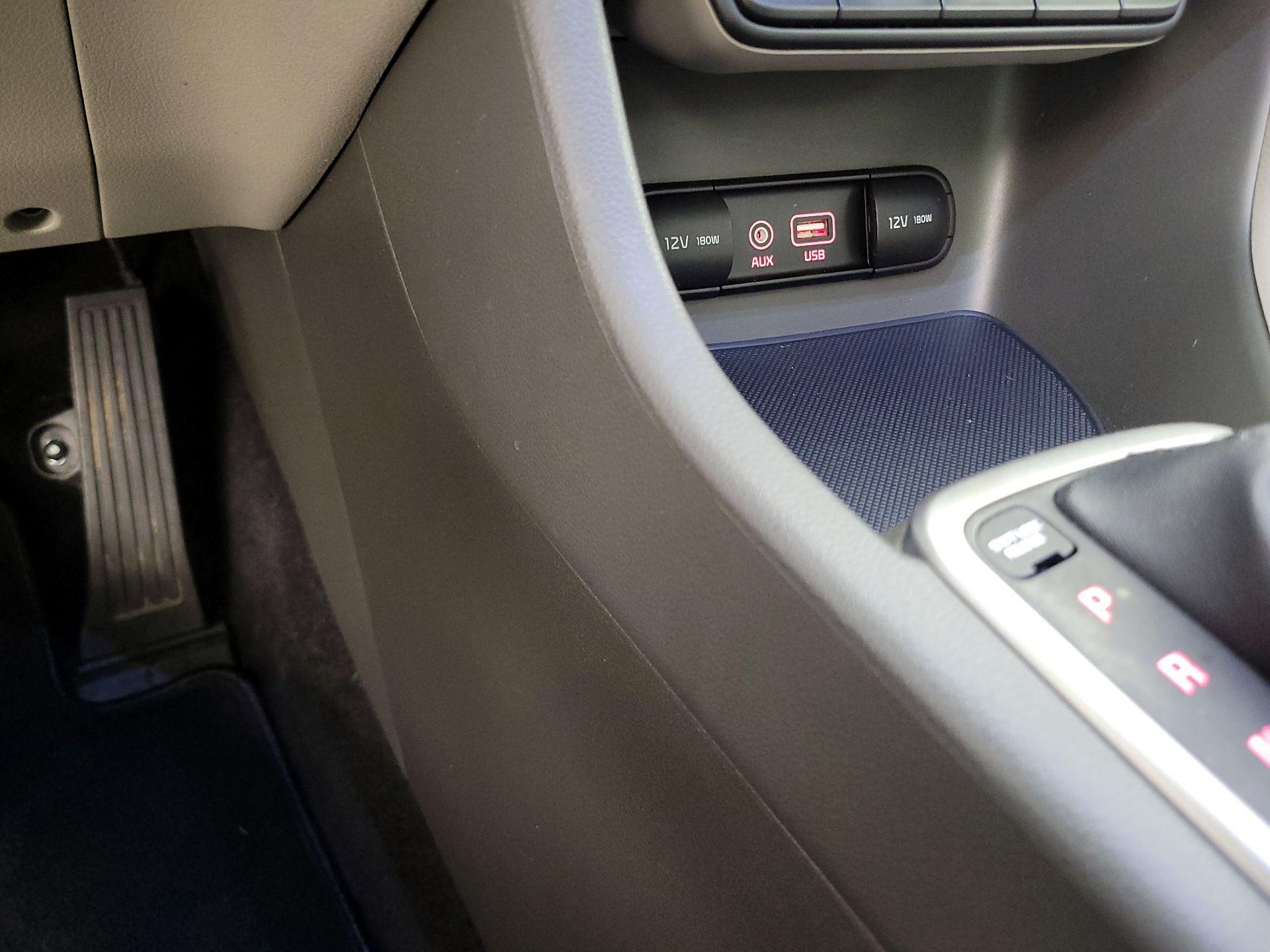 Thumbnail: 2017 Kia Sportage - 18