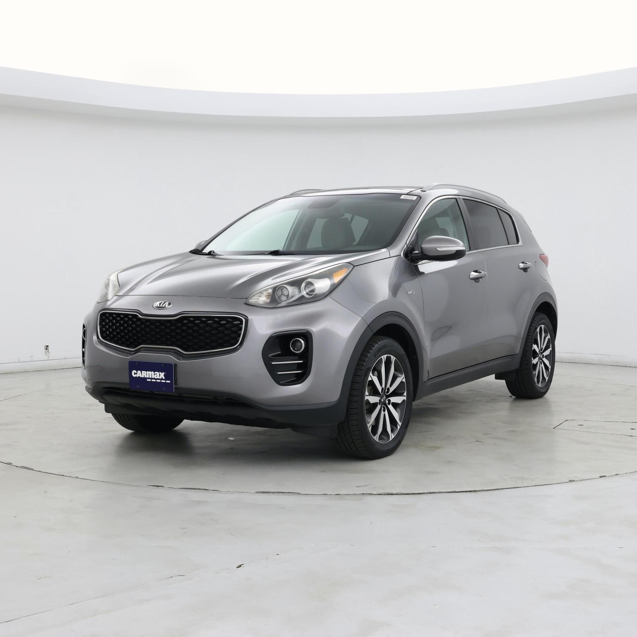 Thumbnail: 2017 Kia Sportage - 4