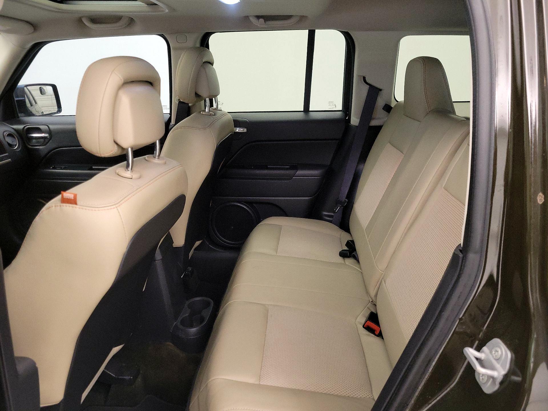 Thumbnail: 2016 Jeep Patriot - 18