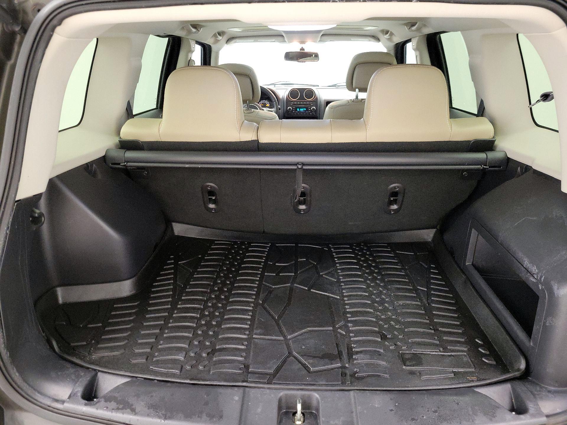 Thumbnail: 2016 Jeep Patriot - 19