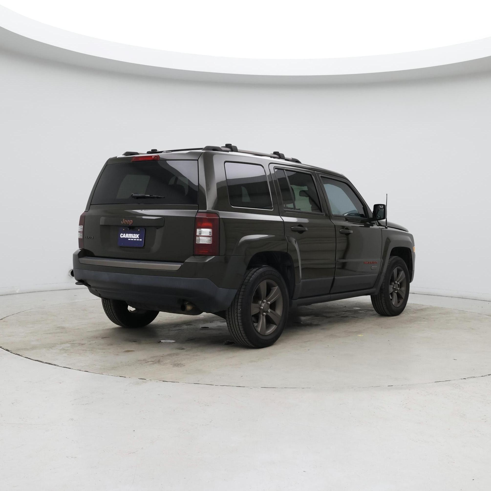 Thumbnail: 2016 Jeep Patriot - 8