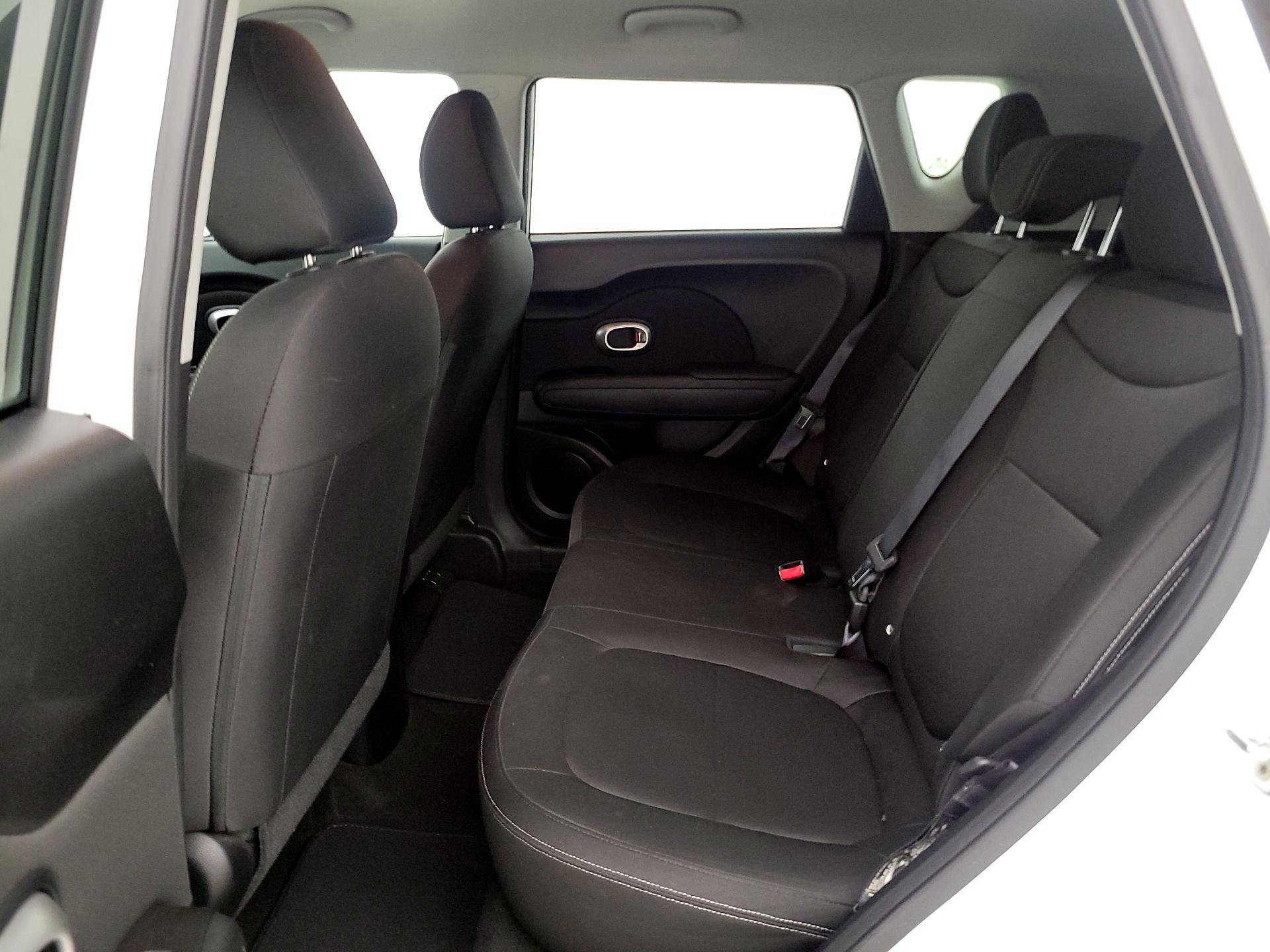 Thumbnail: 2016 Kia Soul - 18