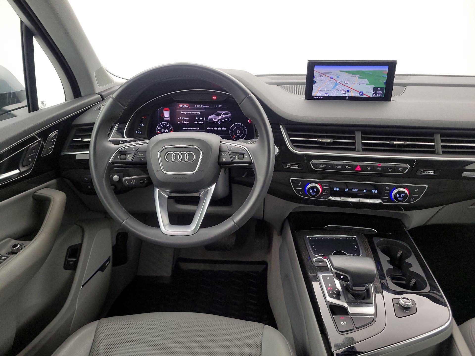 Thumbnail: 2019 Audi Q7 - 10