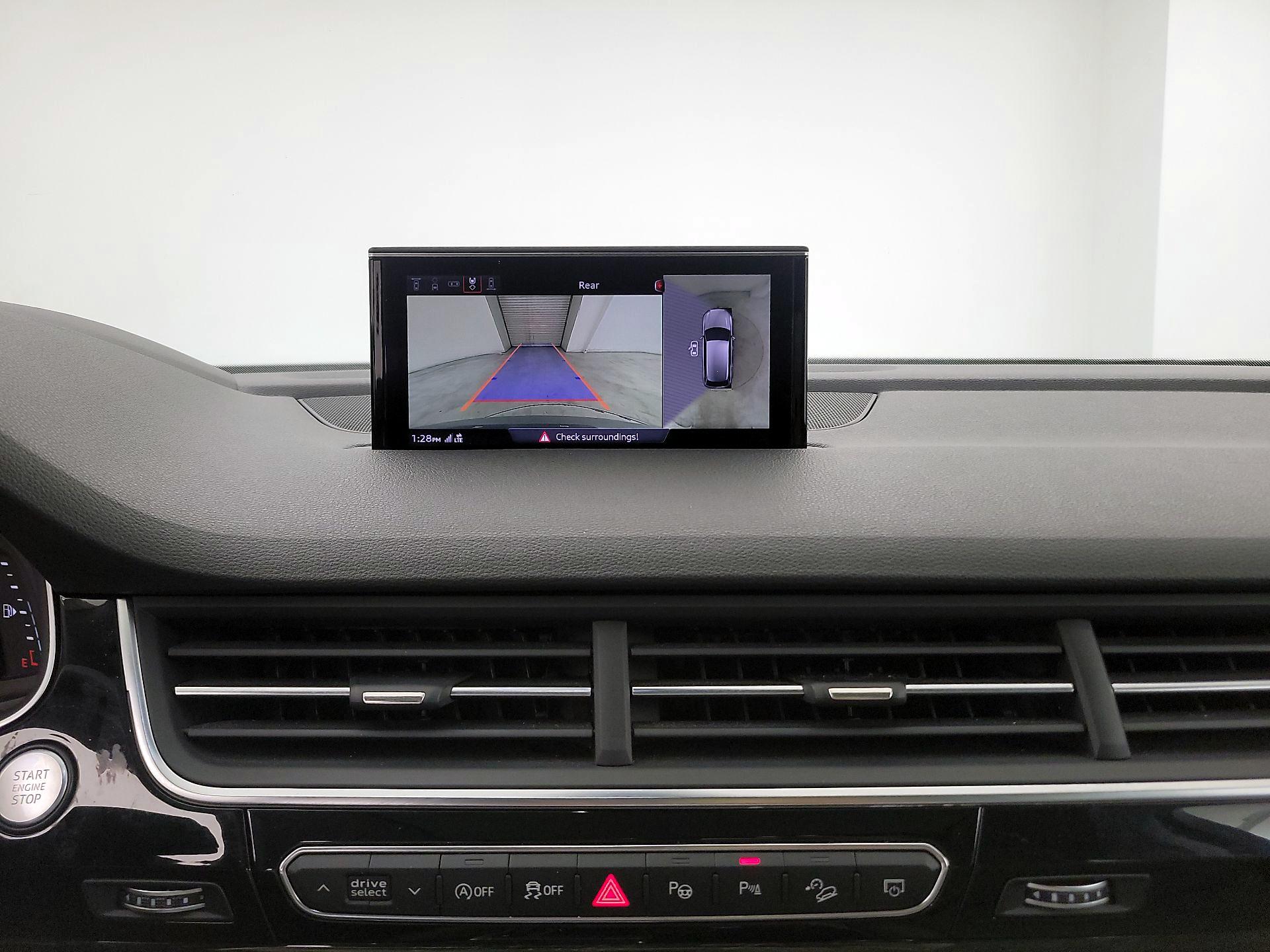 Thumbnail: 2019 Audi Q7 - 15