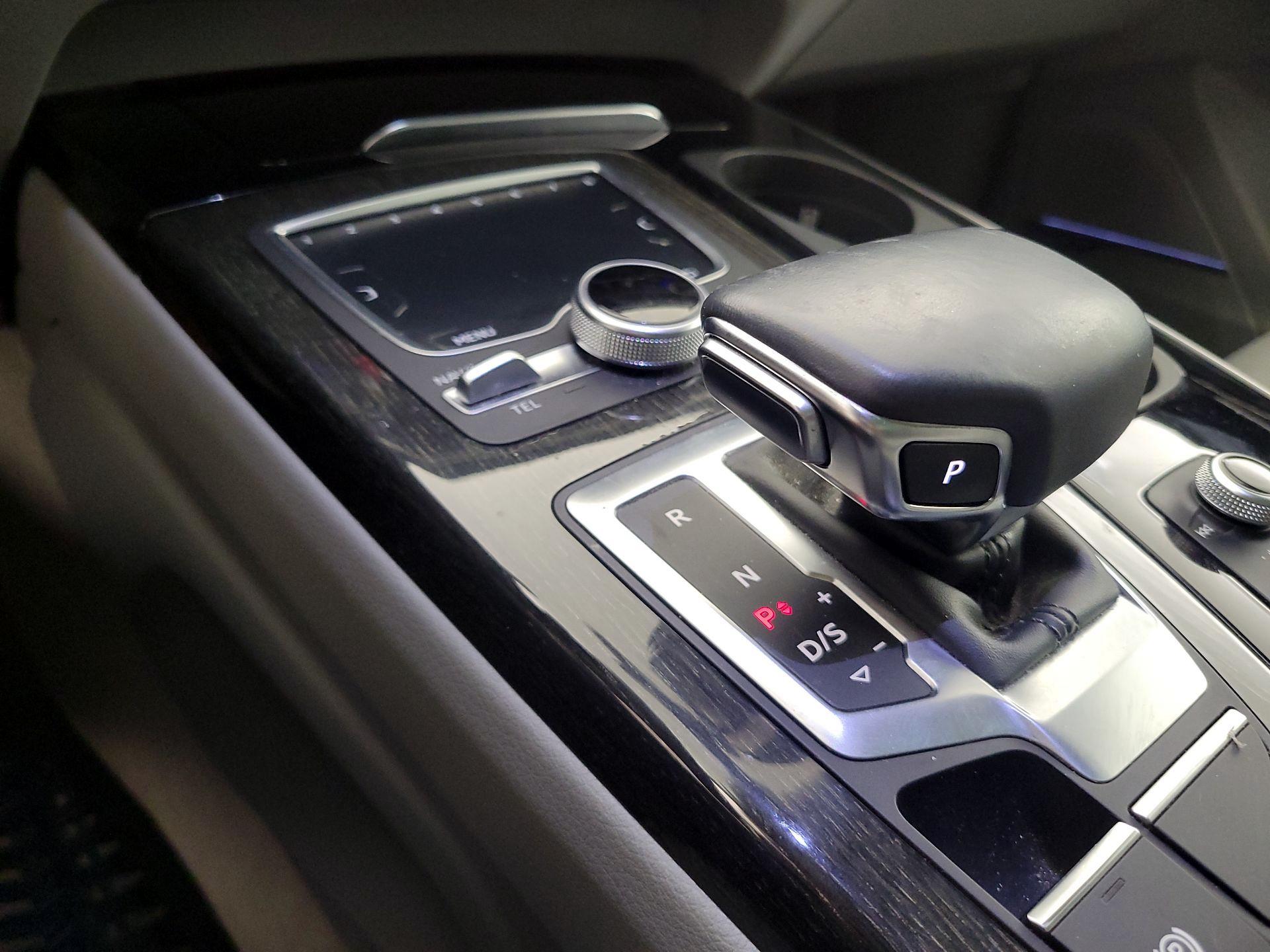 Thumbnail: 2019 Audi Q7 - 18