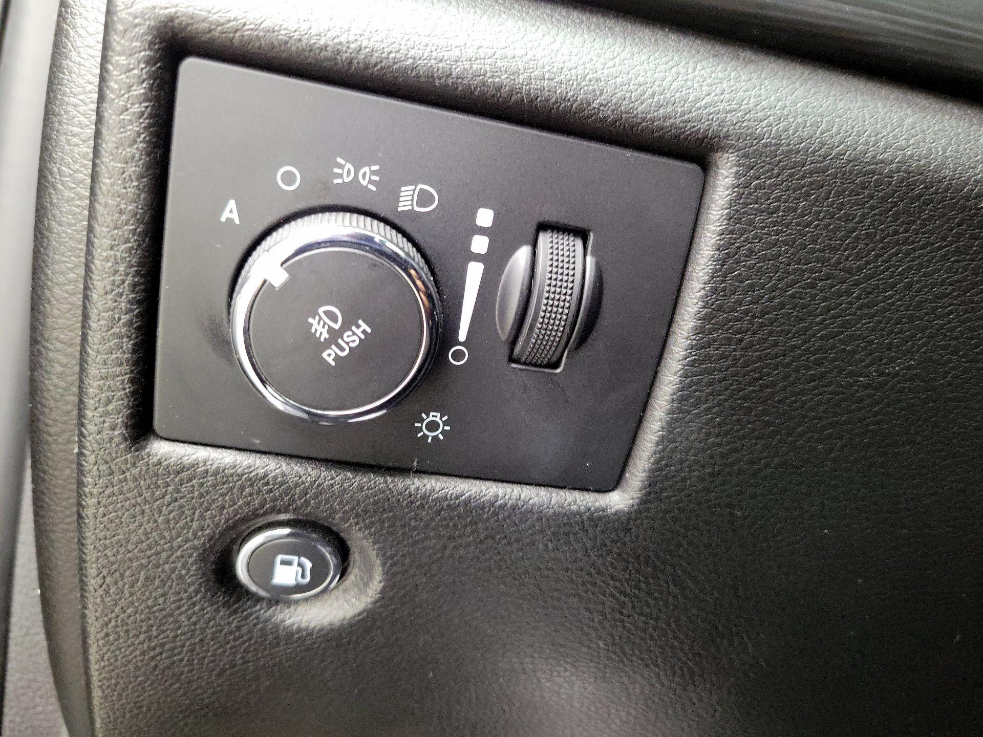 Thumbnail: 2021 Jeep Grand Cherokee - 13